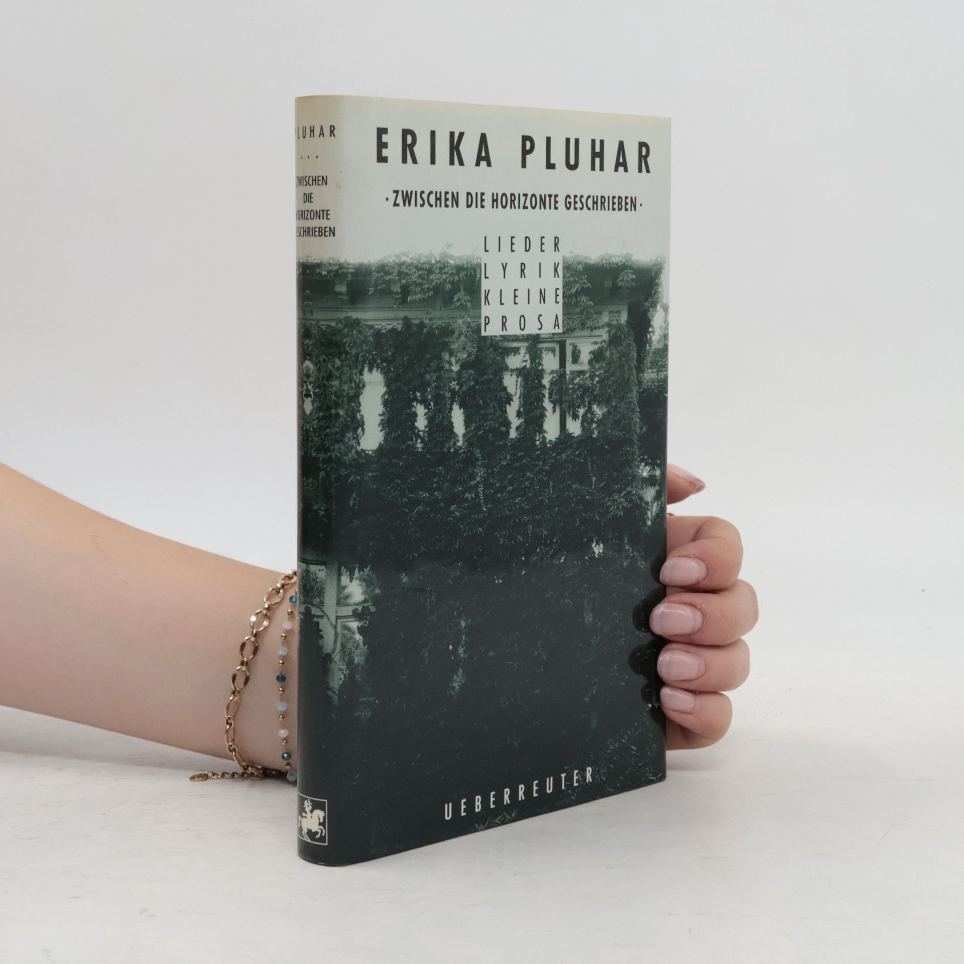 Erika Pluhar Zwischen die Horizonte geschrieben : Lieder, Lyrik, kleine Prosa