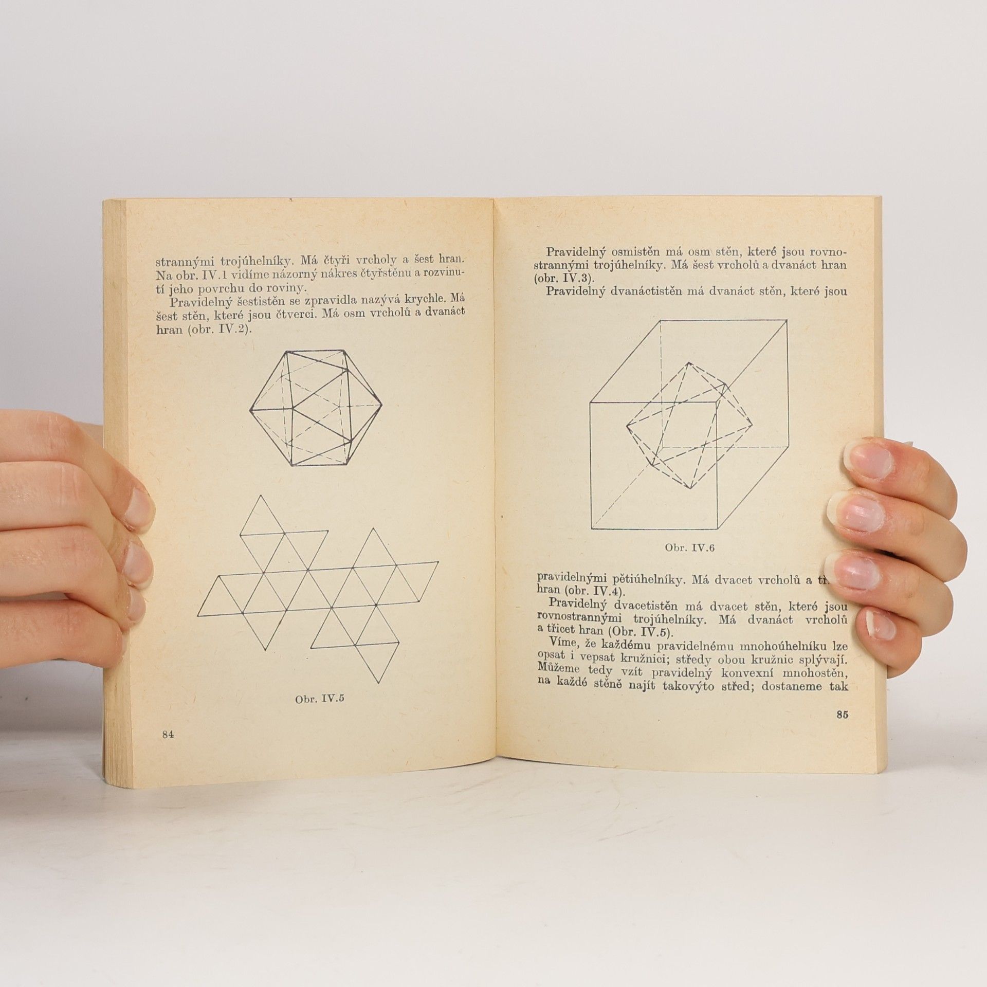 Bohdan Zelinka Matematika hrou i vážně