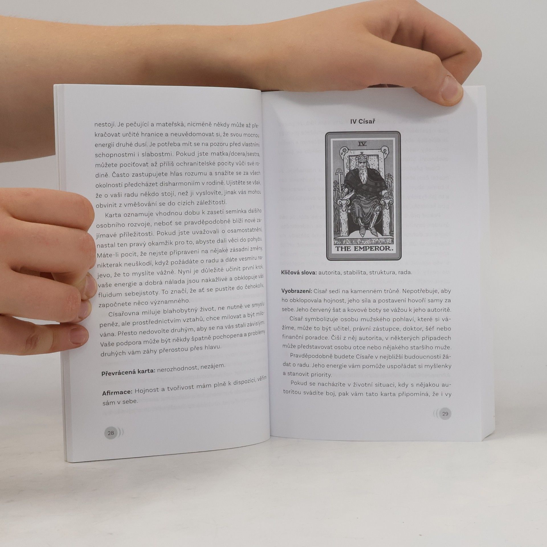 Kim Arnold Tarot pro každého. Jak číst tarotové karty a rozumět jejich poselství