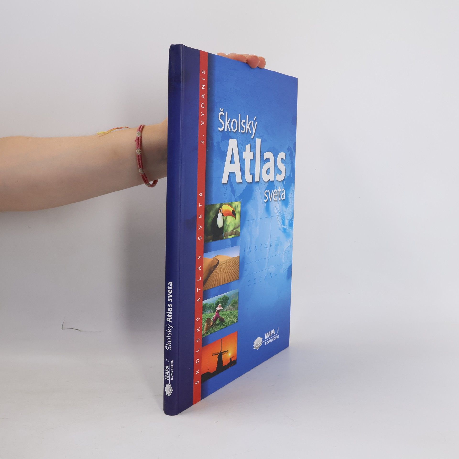 Autorenkollektiv Školský atlas sveta