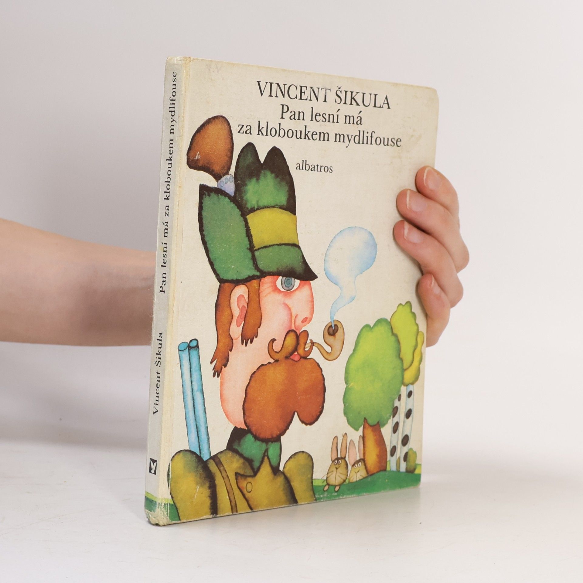 Eva Šedivá Pan lesní má za kloboukem mydlifouse