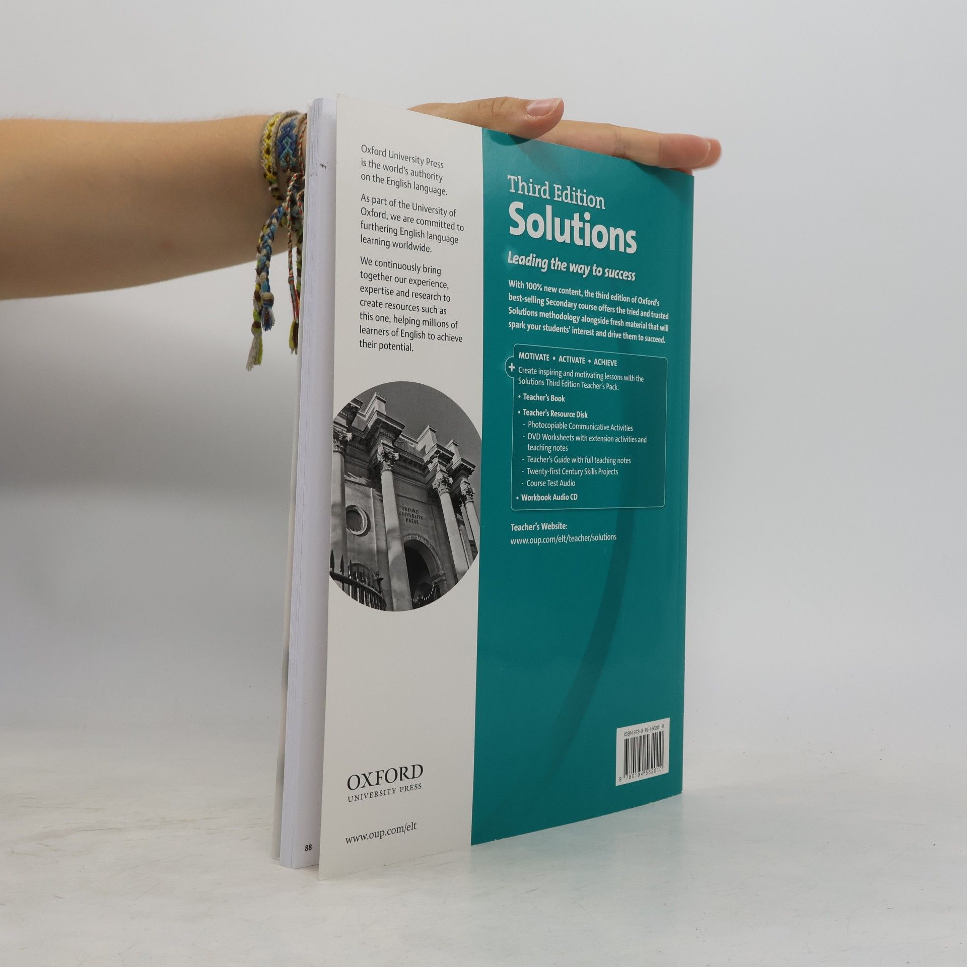 Tim Falla Solutions : elementary. Essentials teacher's book
