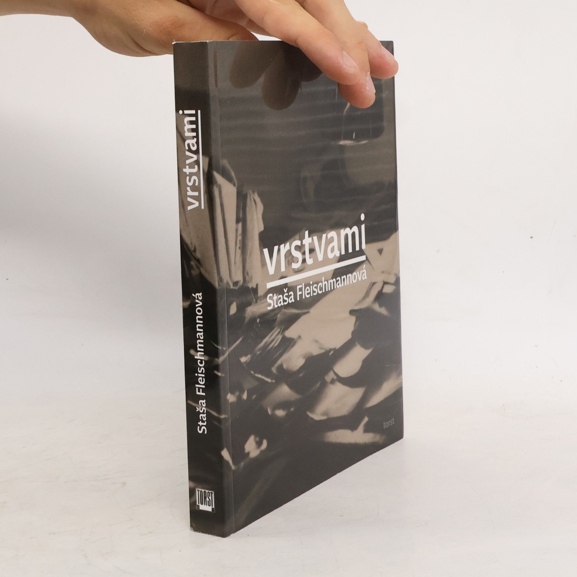 Staša Fleischmannová Vrstvami