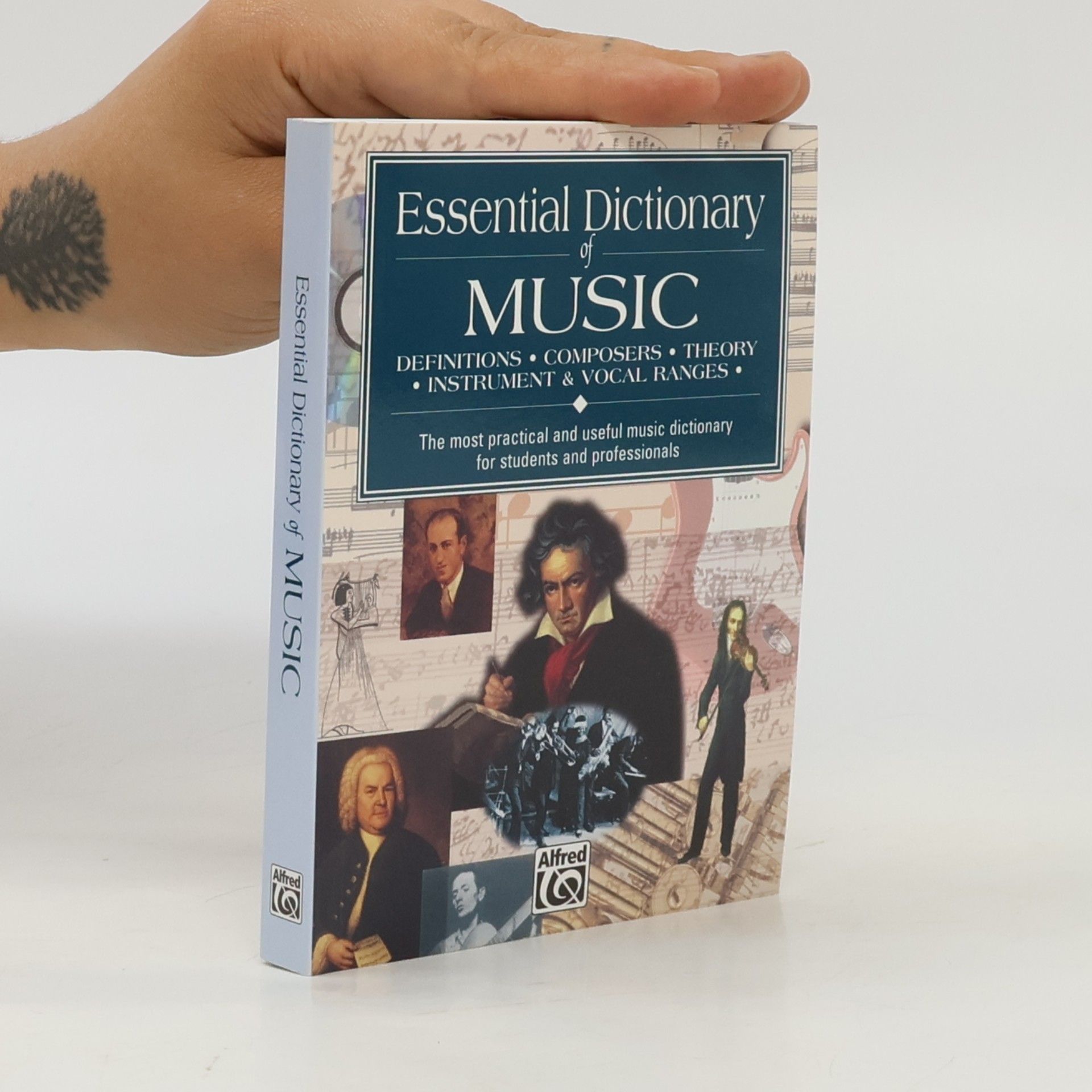 Lindsey C. Harnsberger Essential Dictionary of Music