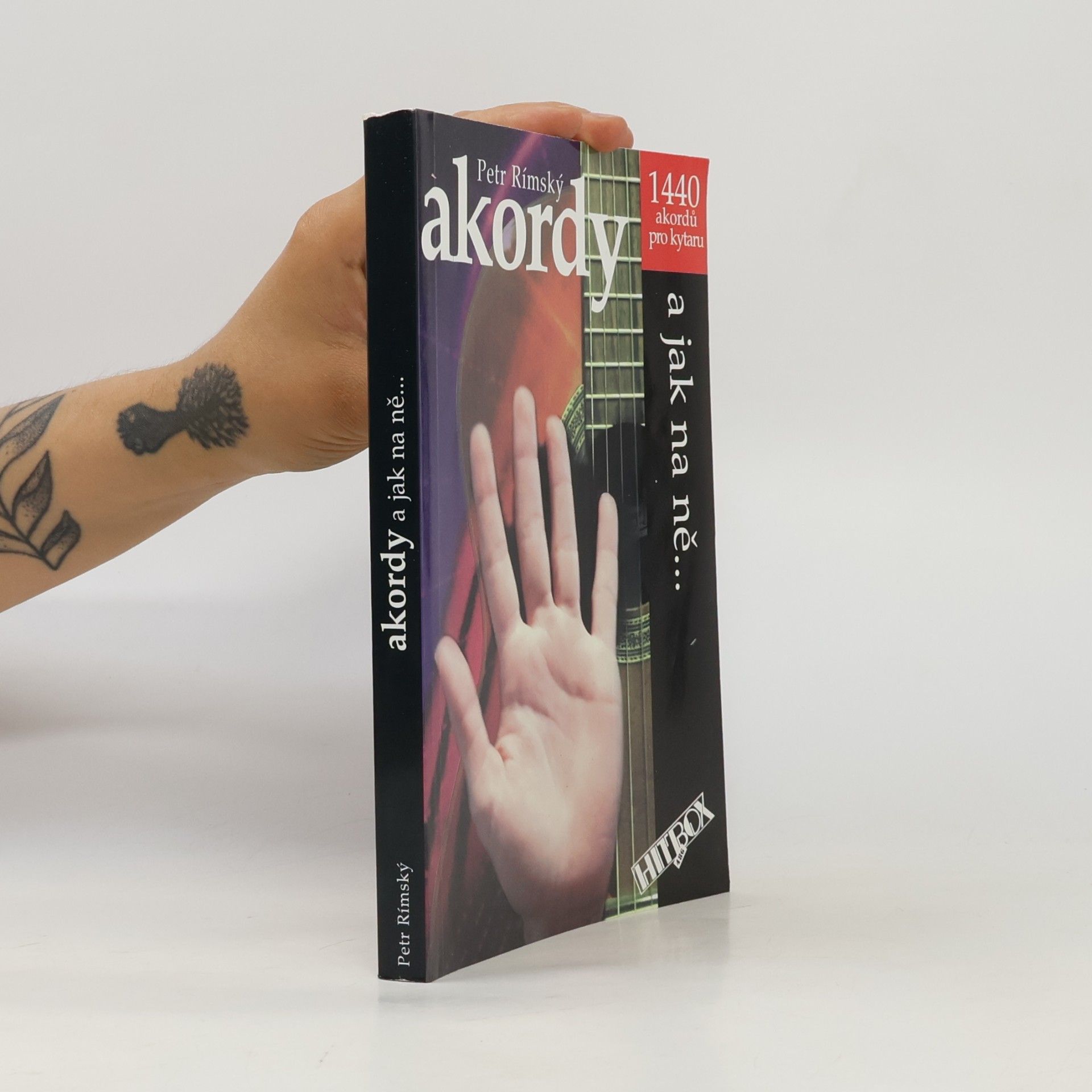 Petr Rímský Akordy a jak na ně... (1440 akordů pro kytaru)