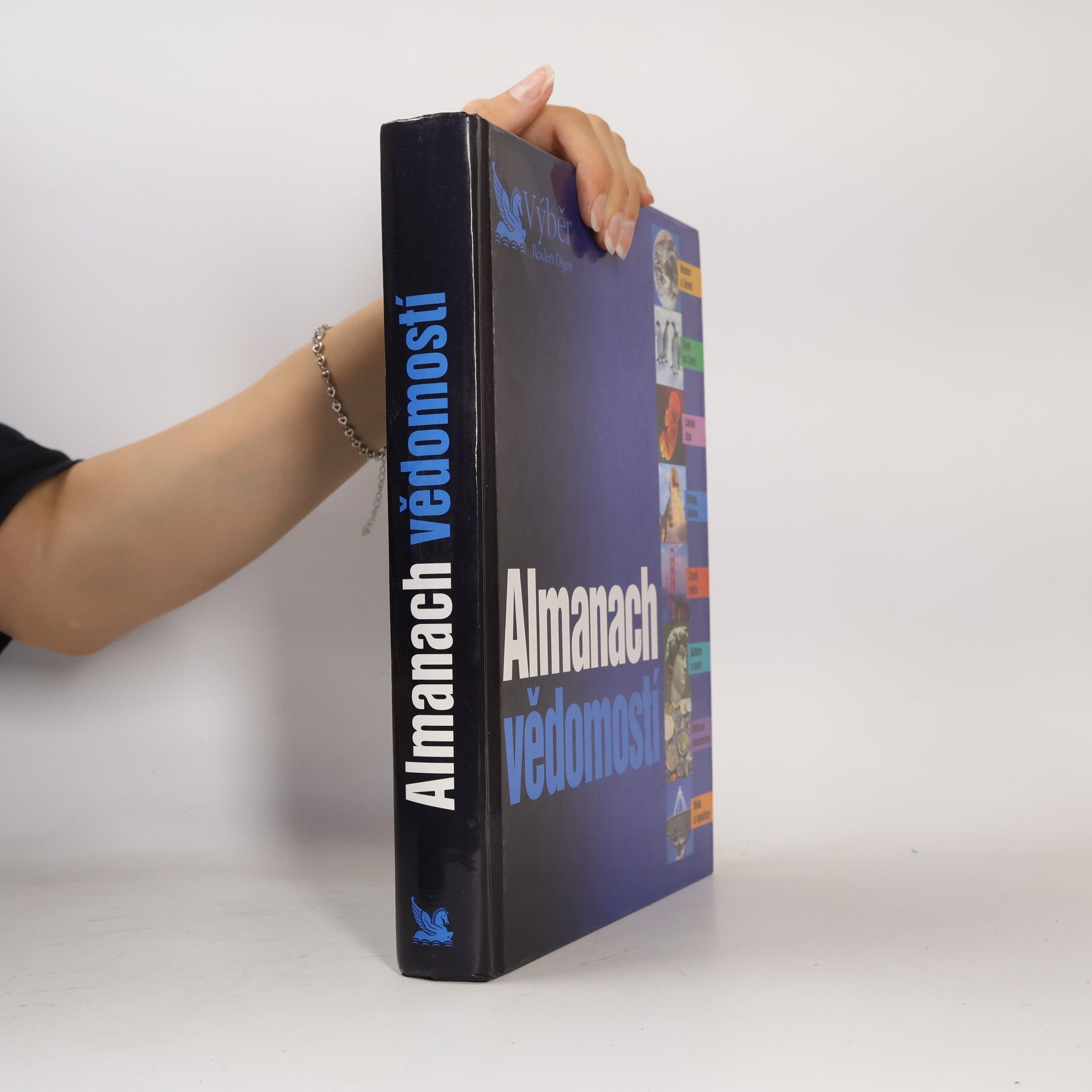 Sarah Angliss Almanach vědomostí