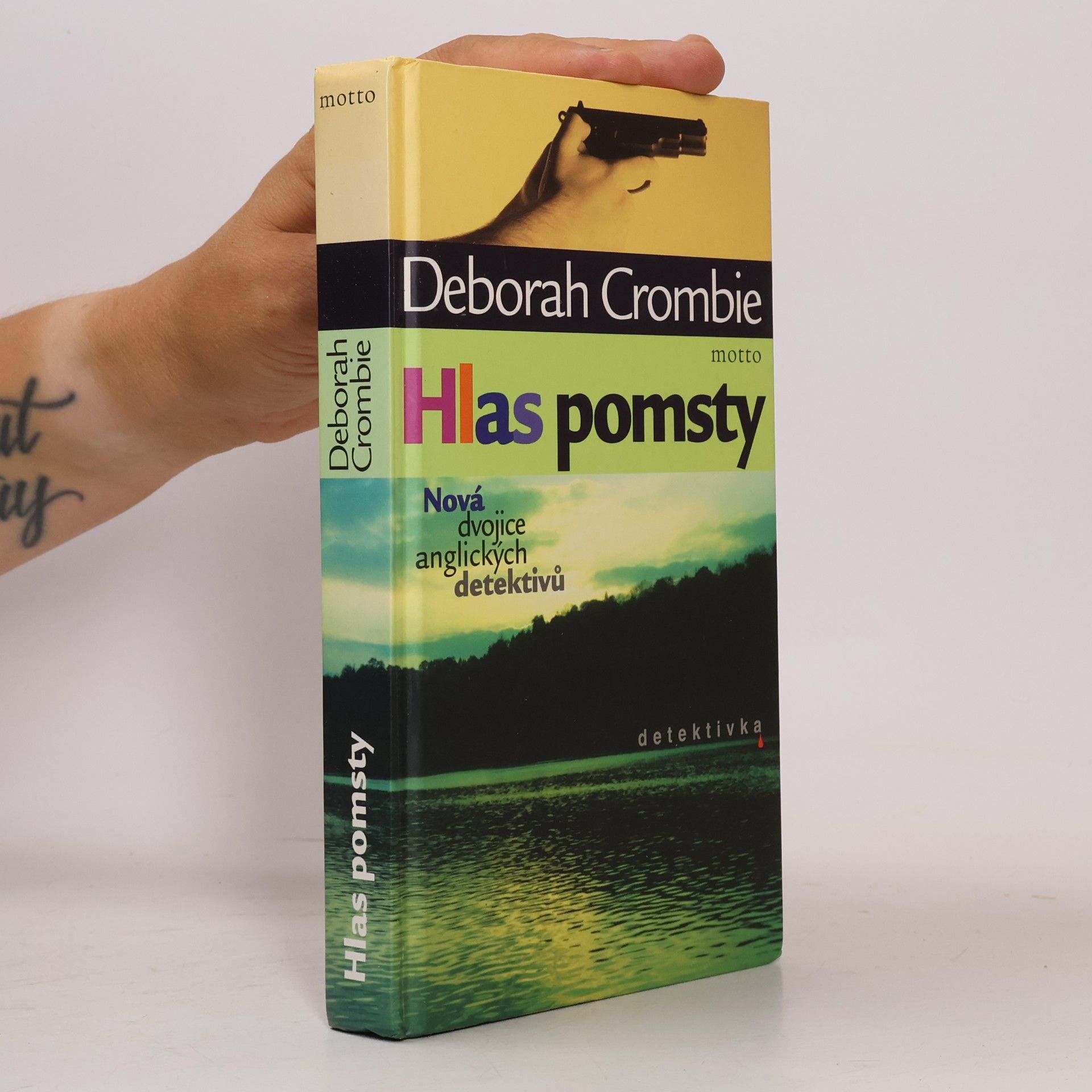 Deborah Crombie Hlas pomsty