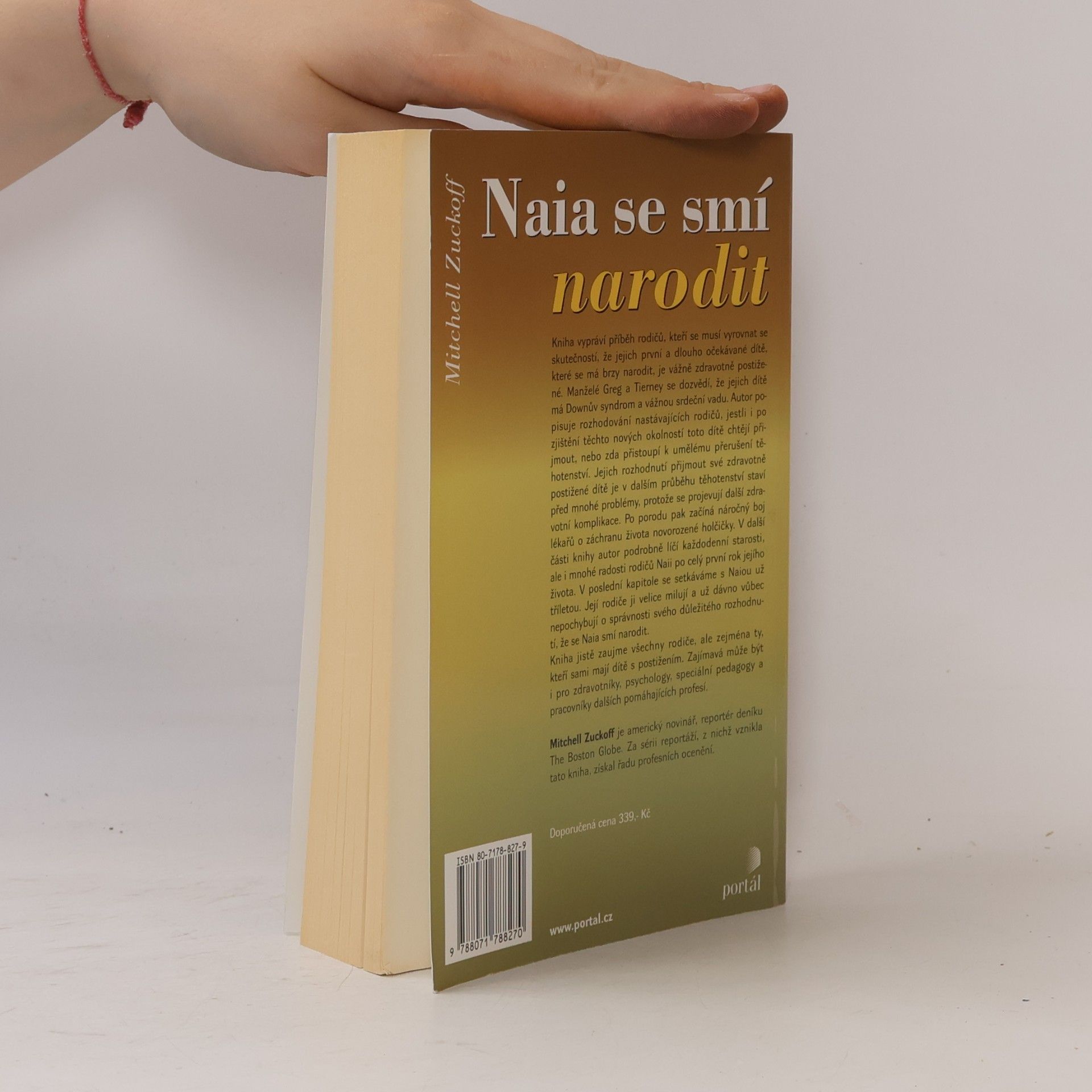 Mitchell Zuckoff Naia se smí narodit
