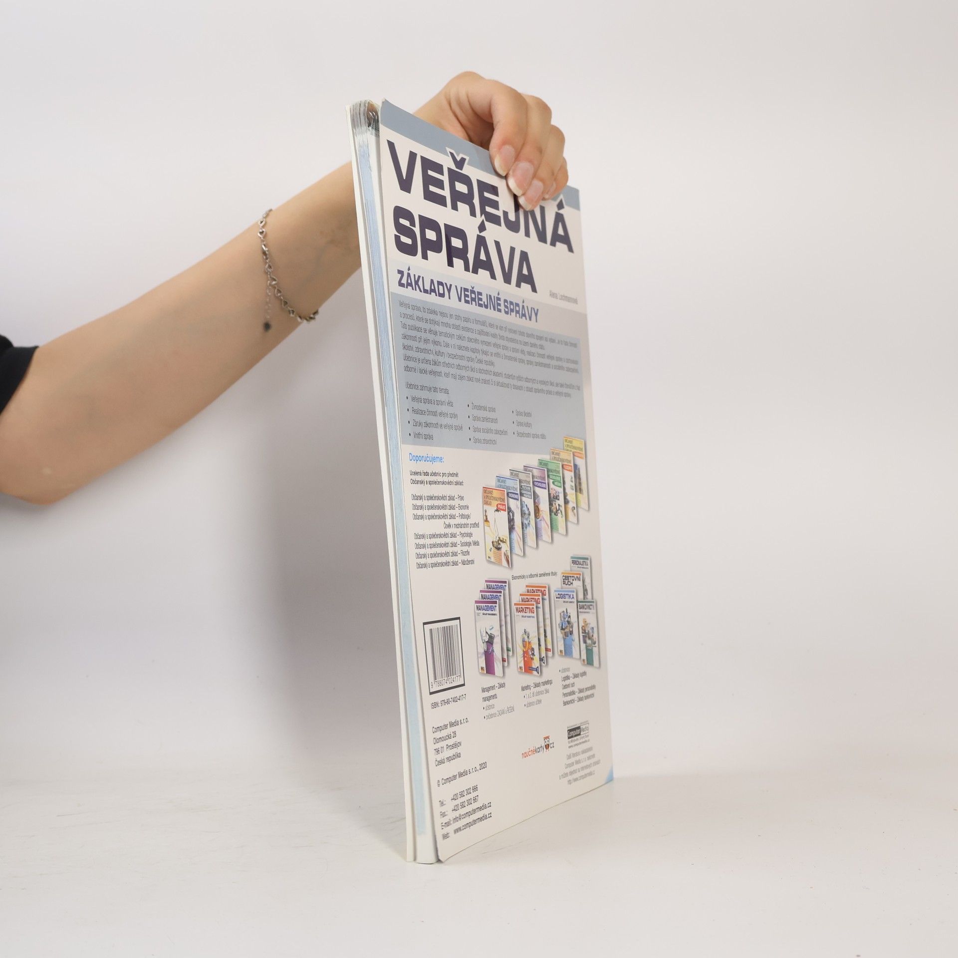 Alena Lochmannová Veřejná správa : Základy veřejné správy