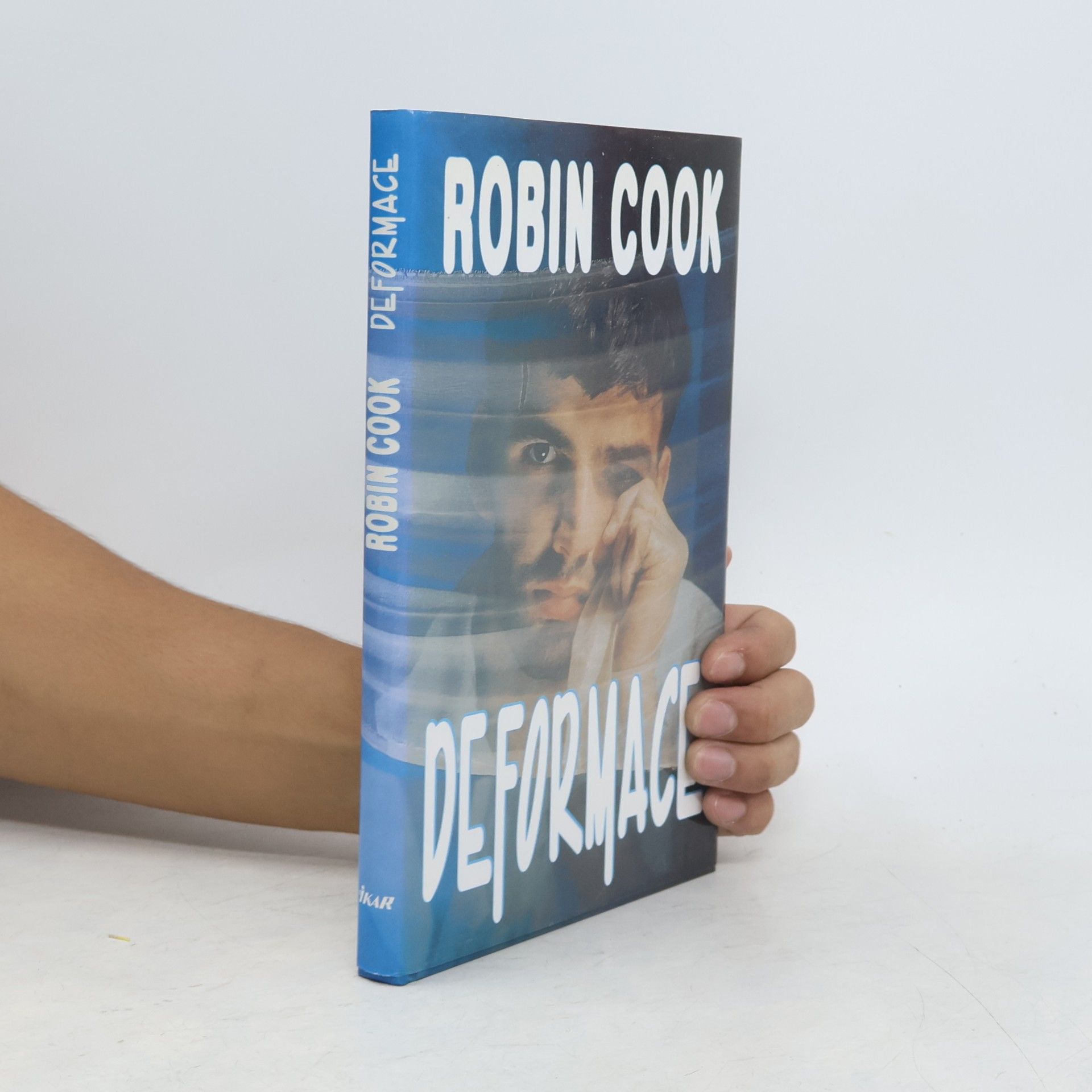 Robin Cook Deformace