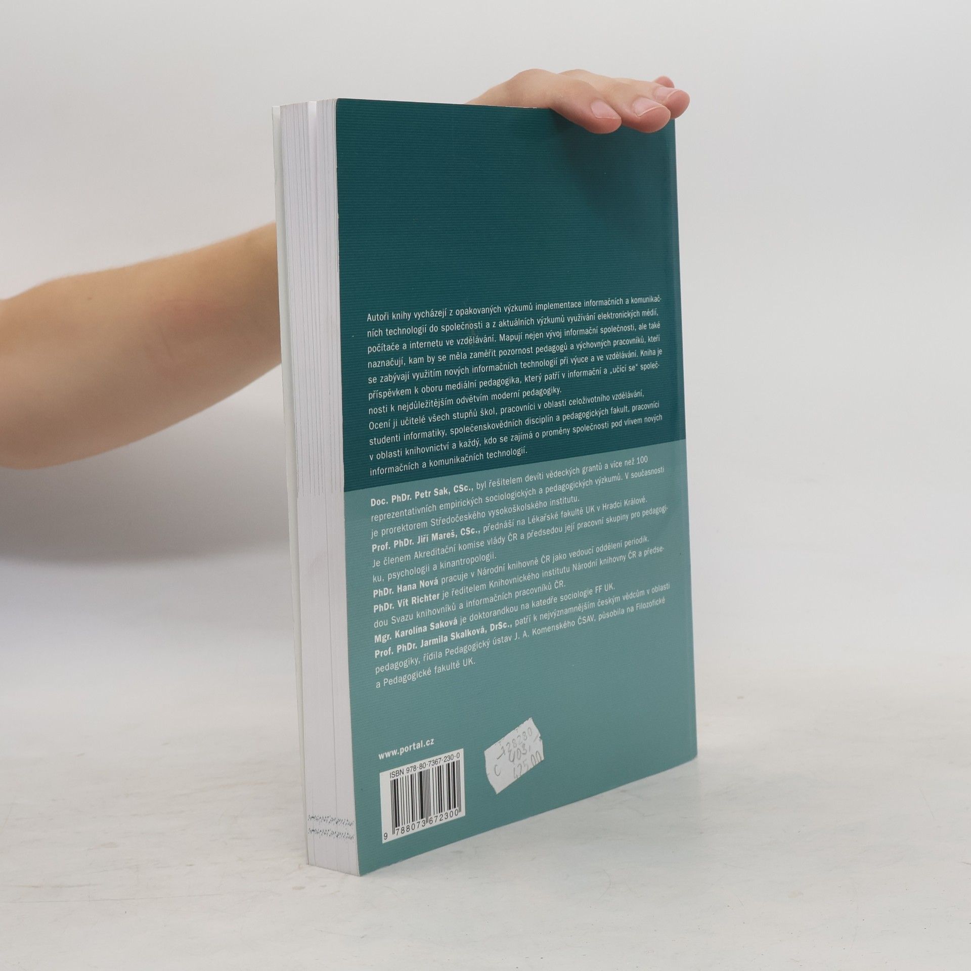Various authors Člověk a vzdělání v informační společnosti