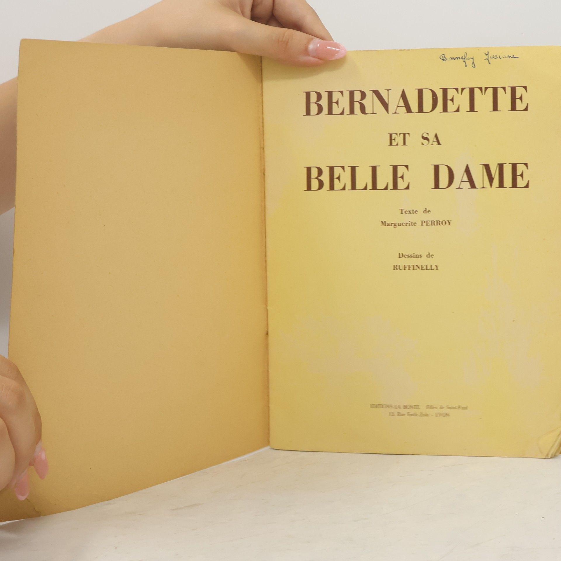 Marguerile Perroy Bernadette et sa belle dame