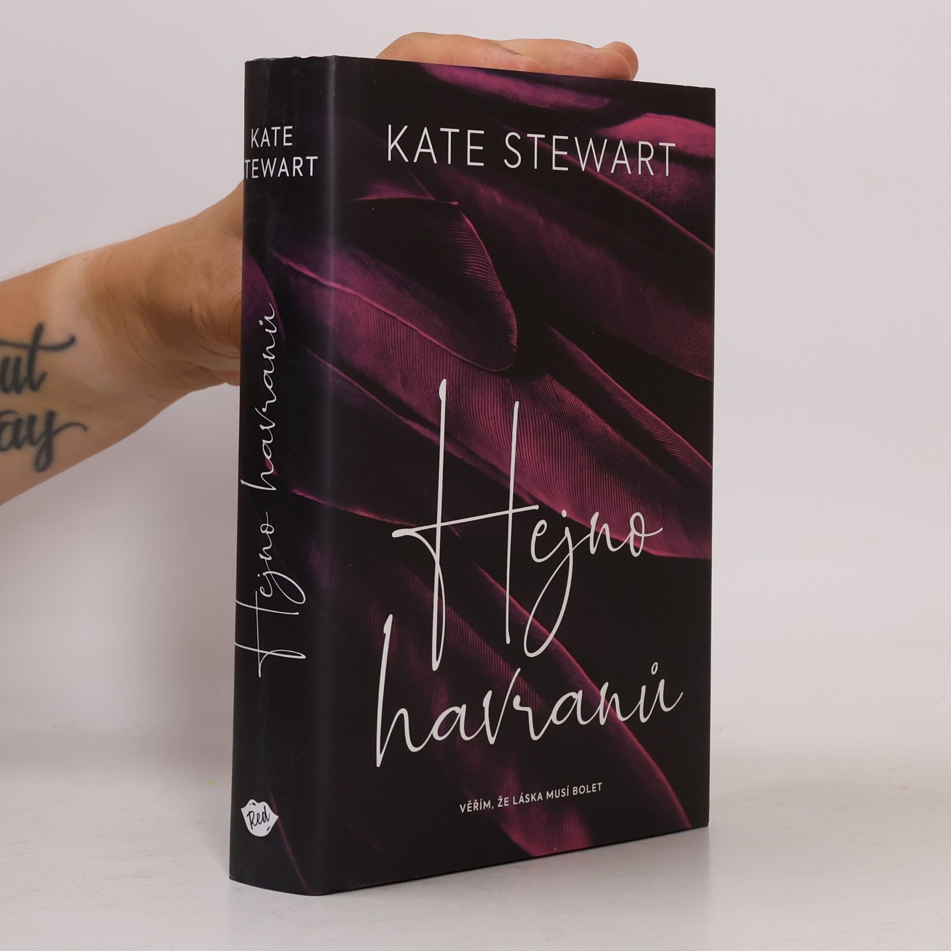 Kate Stewart Hejno havranů