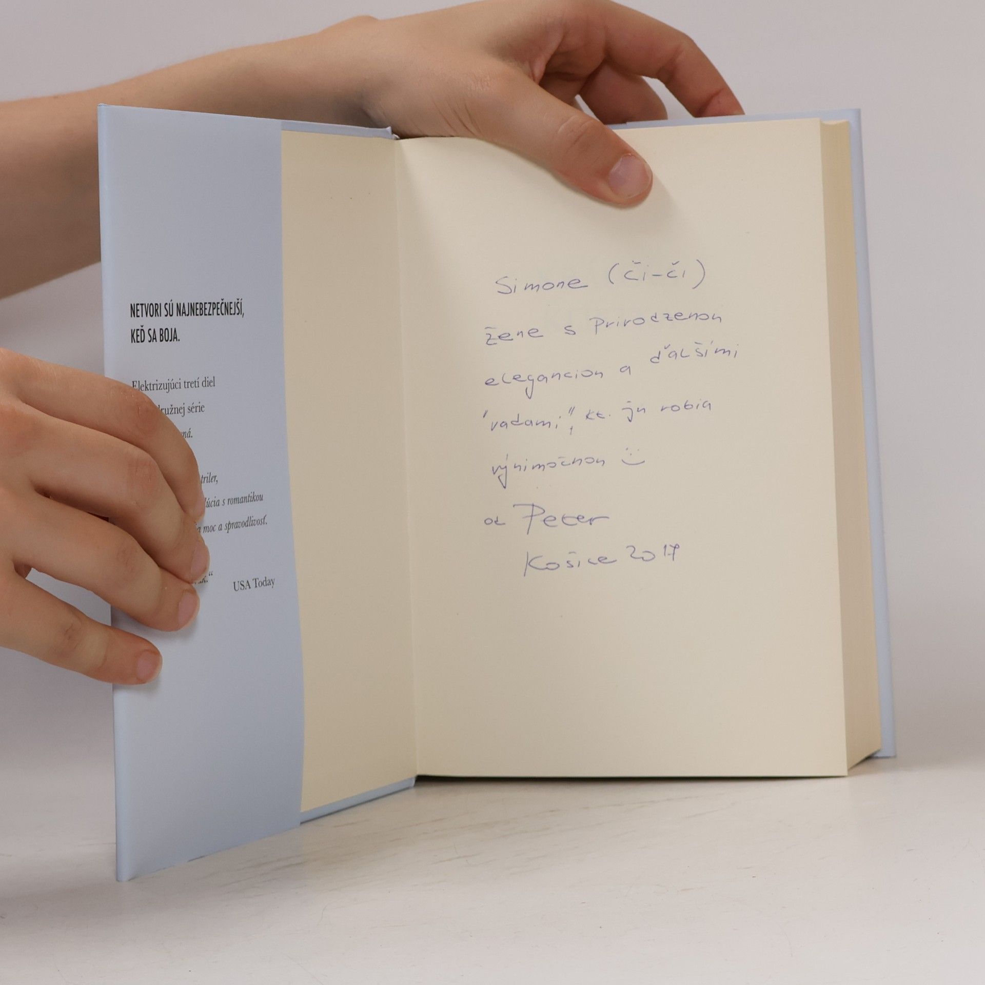 Victoria Aveyard Kráľova klietka