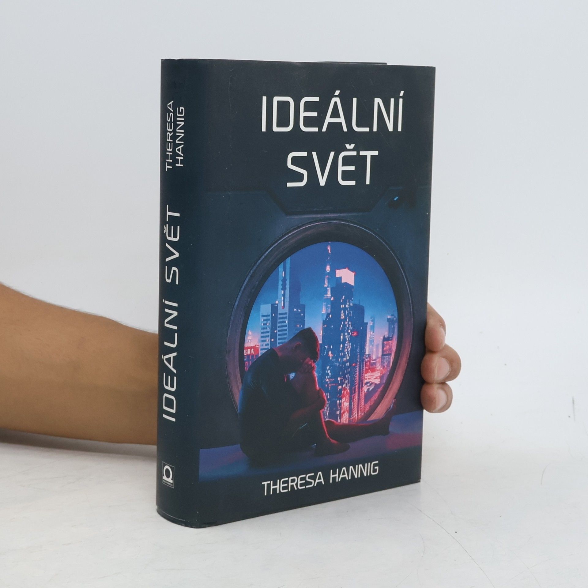 Theresa Hannig Ideální svět