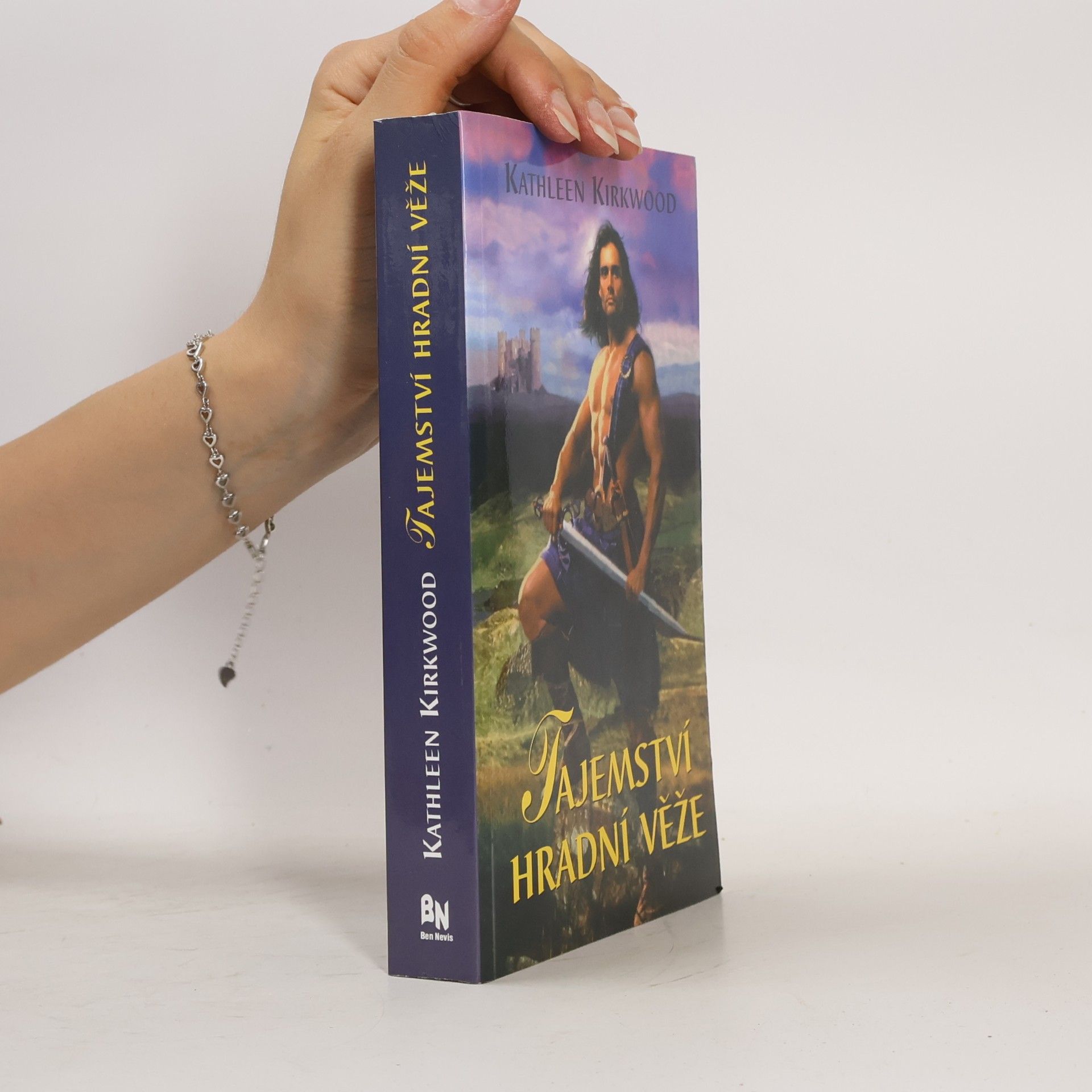 Kathleen Kirkwood Tajemství hradní věže