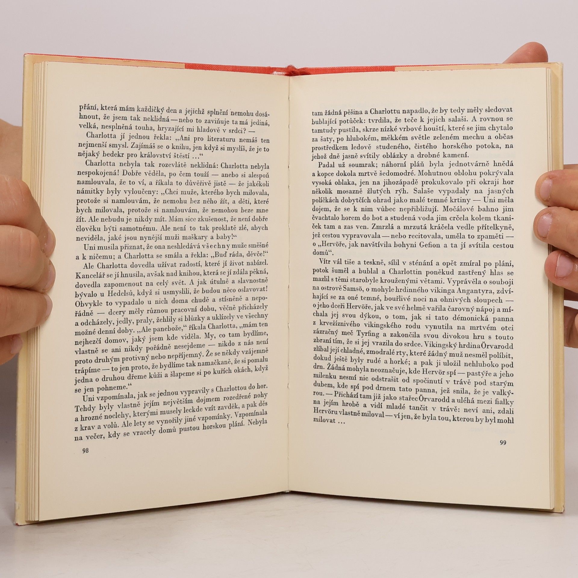 Sigrid Undset Šťastný věk. Paní Hjeldová