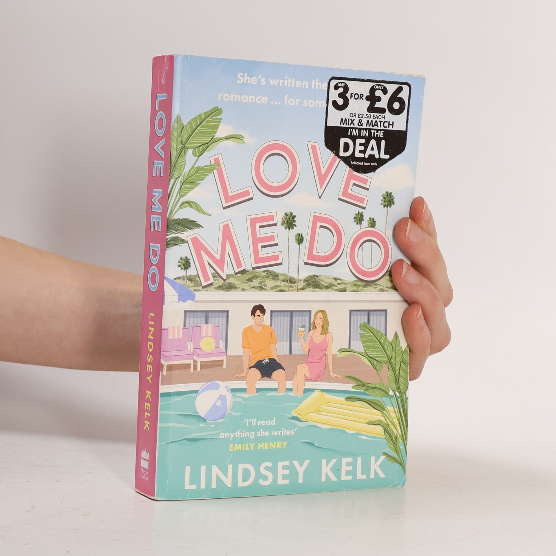 Lindsey Kelk Love Me Do