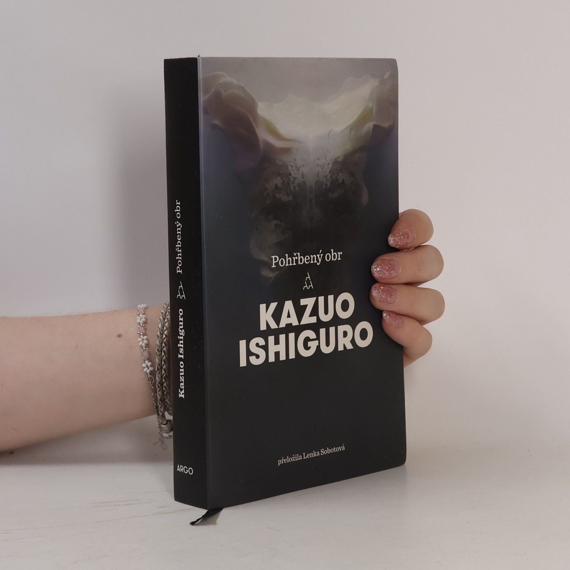 Kazuo Ishiguro Pohřbený obr