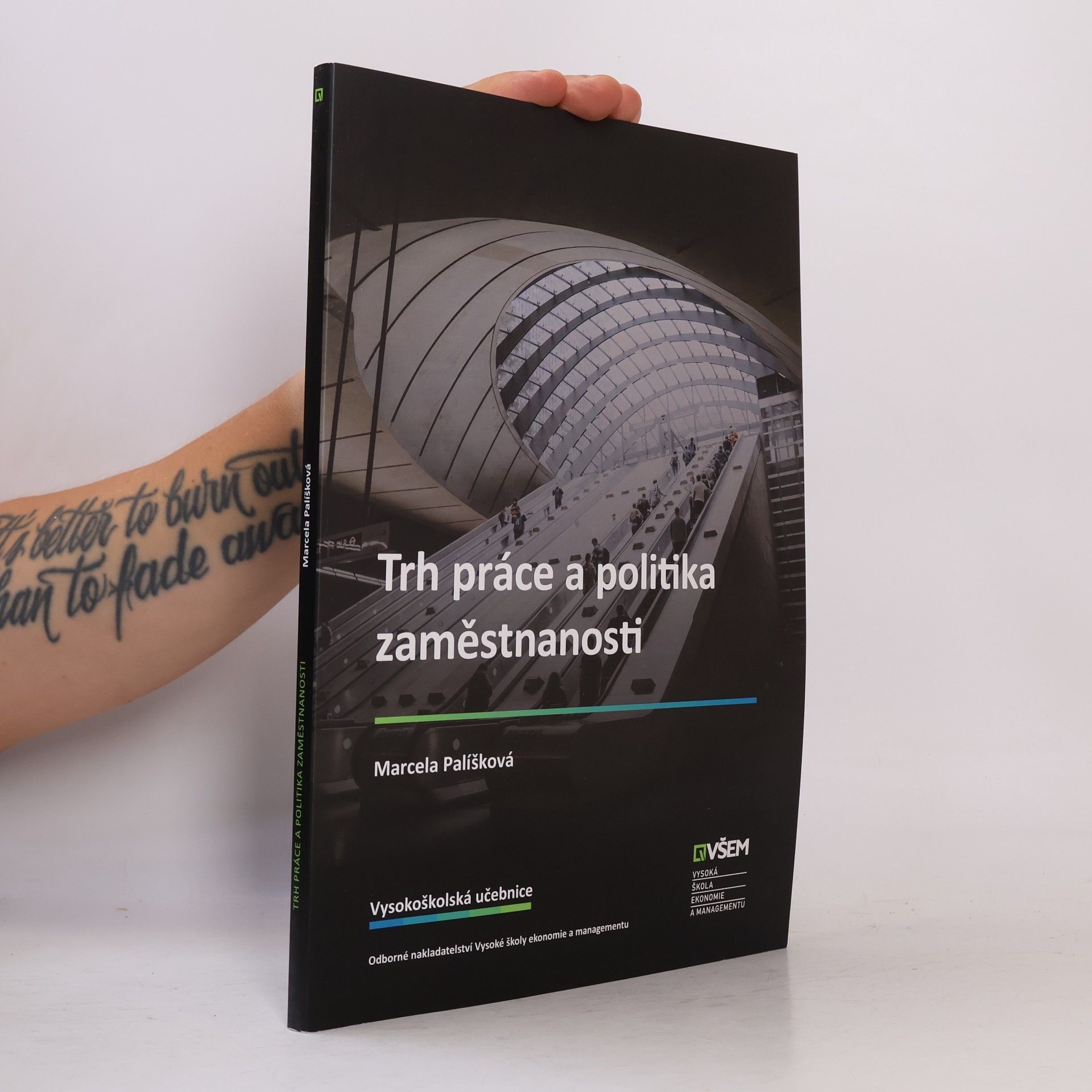Trh práce a politika zaměstnanosti