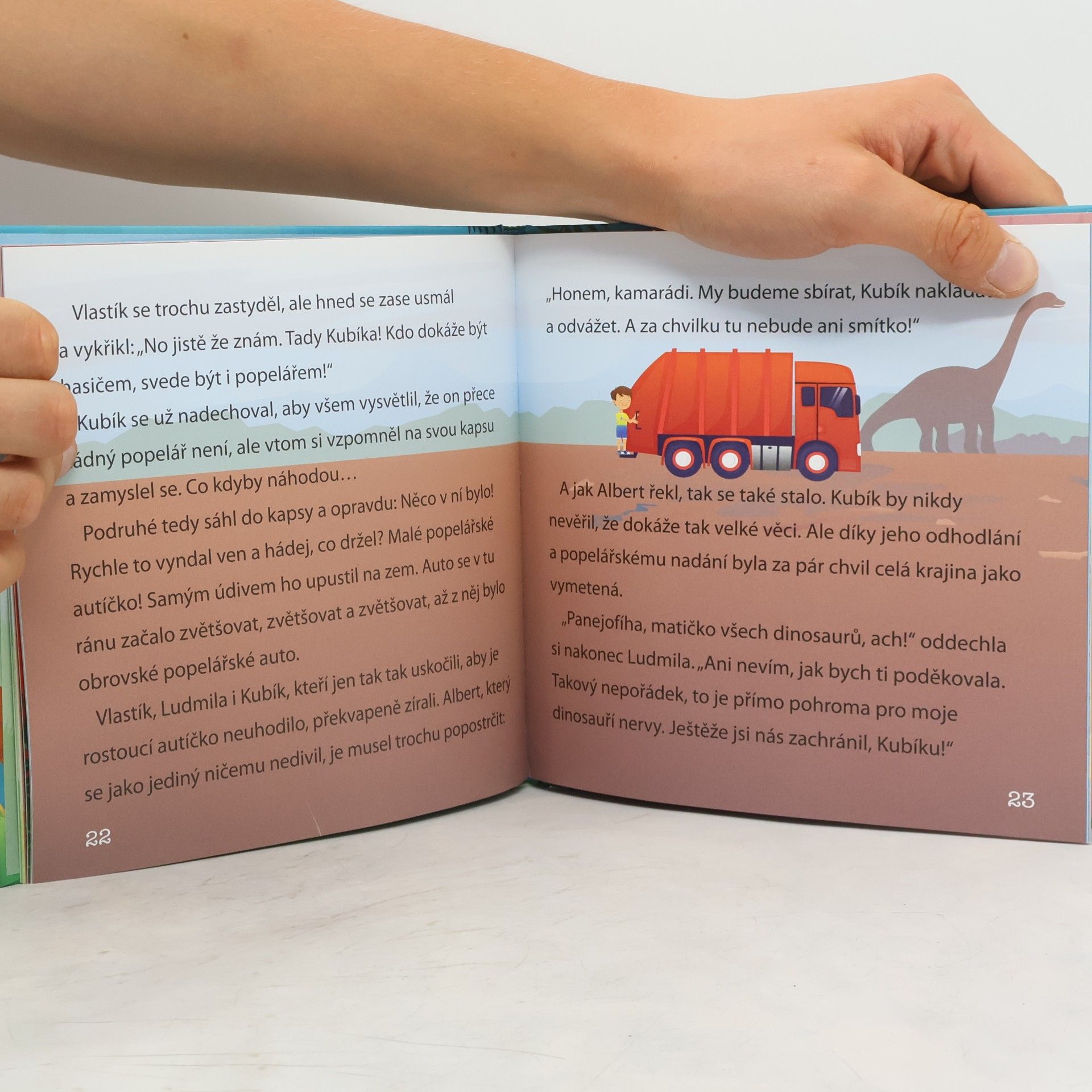 Šimon Matějů Jak Kubík zachránil dinosaury a babičku
