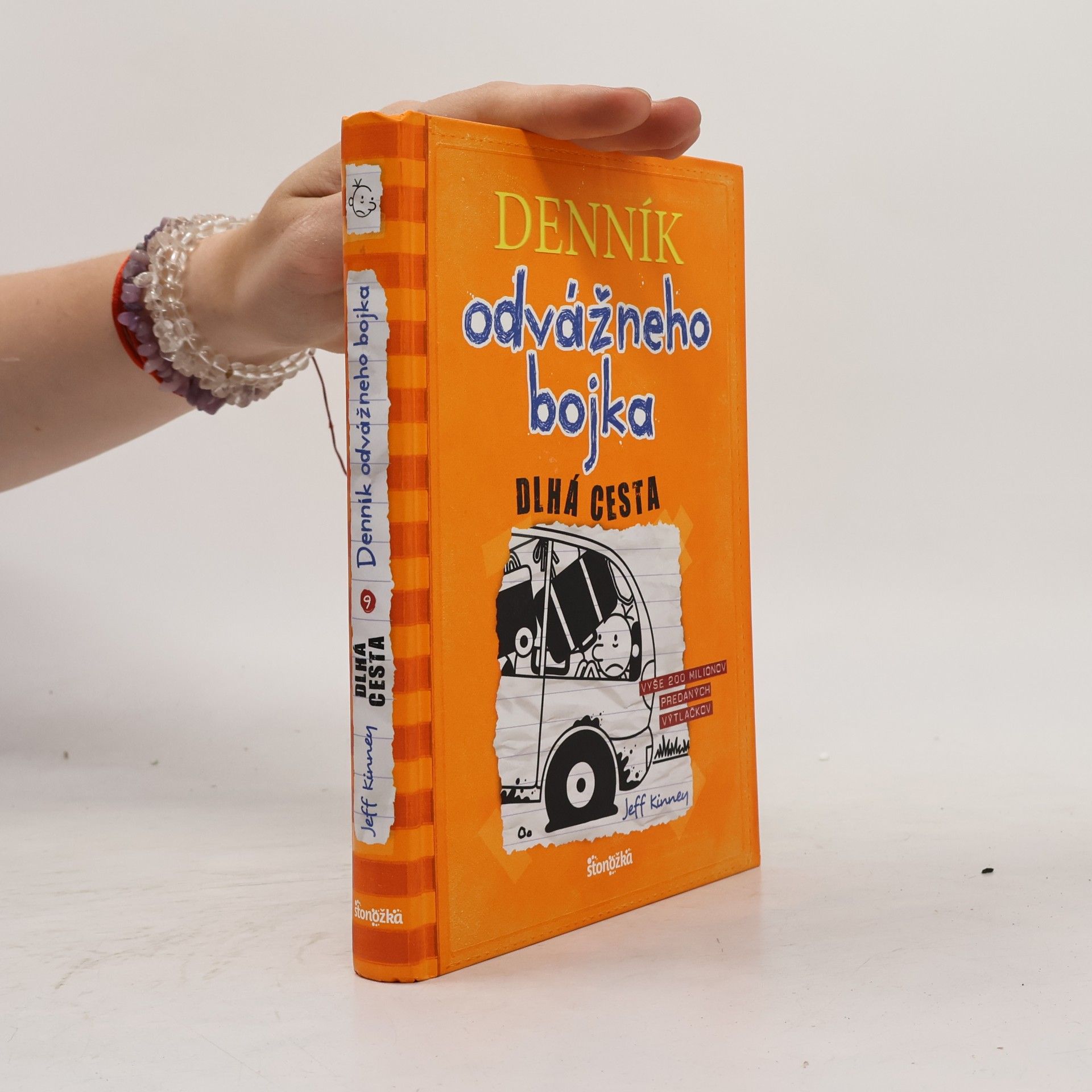Jeff Kinney Denník odvážneho bojka 9 : dlhá cesta