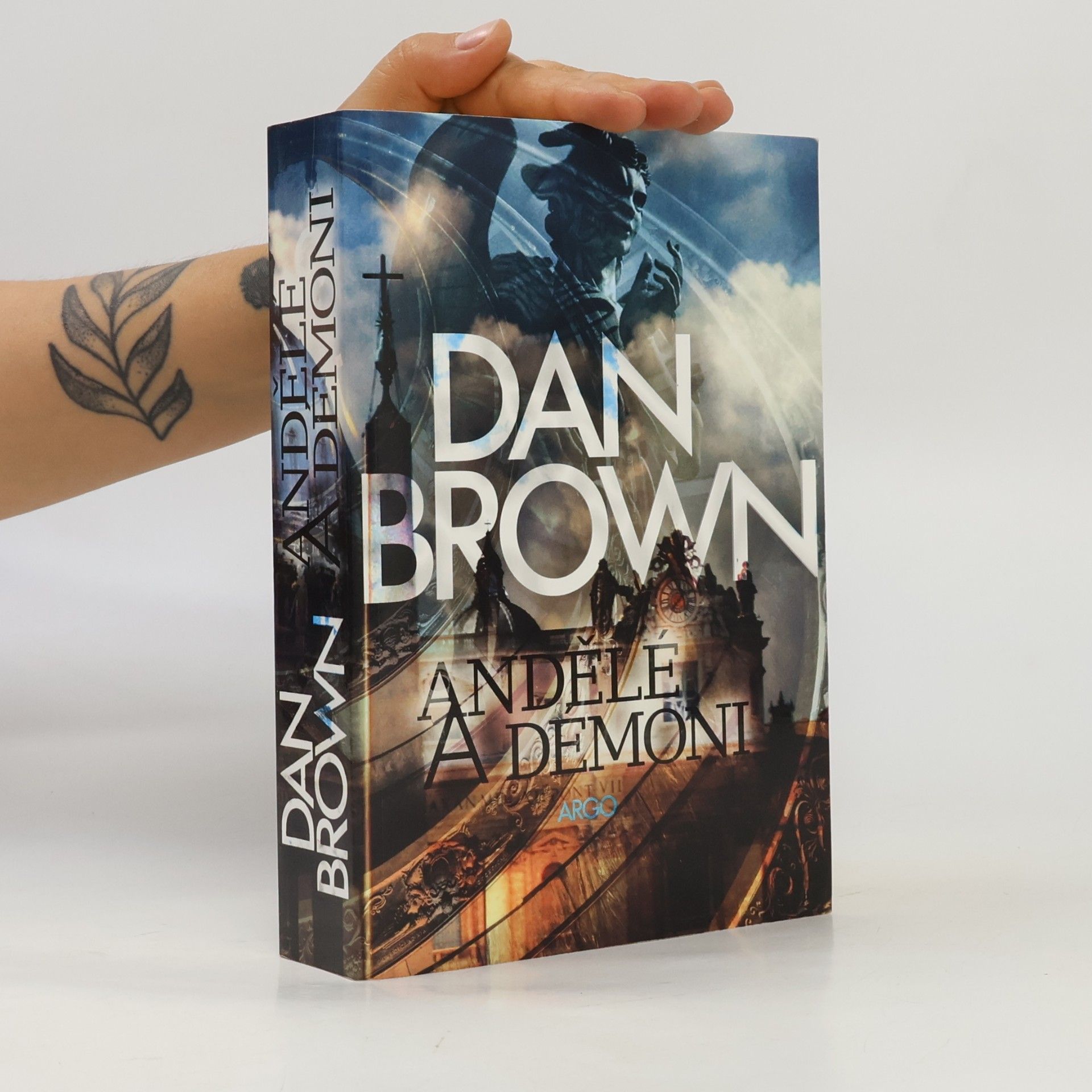 Dan Brown Andělé a démoni