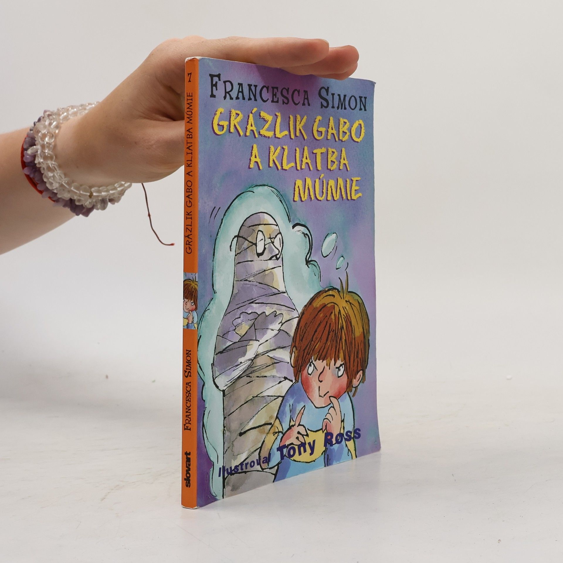 Francesca Simon Grázlik Gabo a kliatba múmie