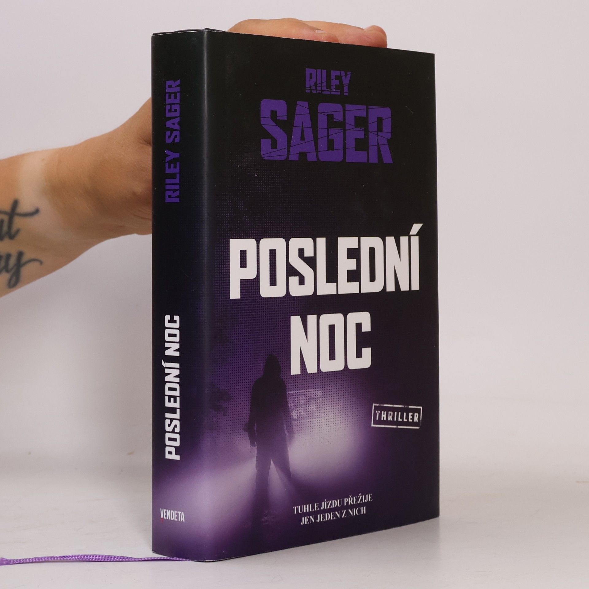 Riley Sager Poslední noc