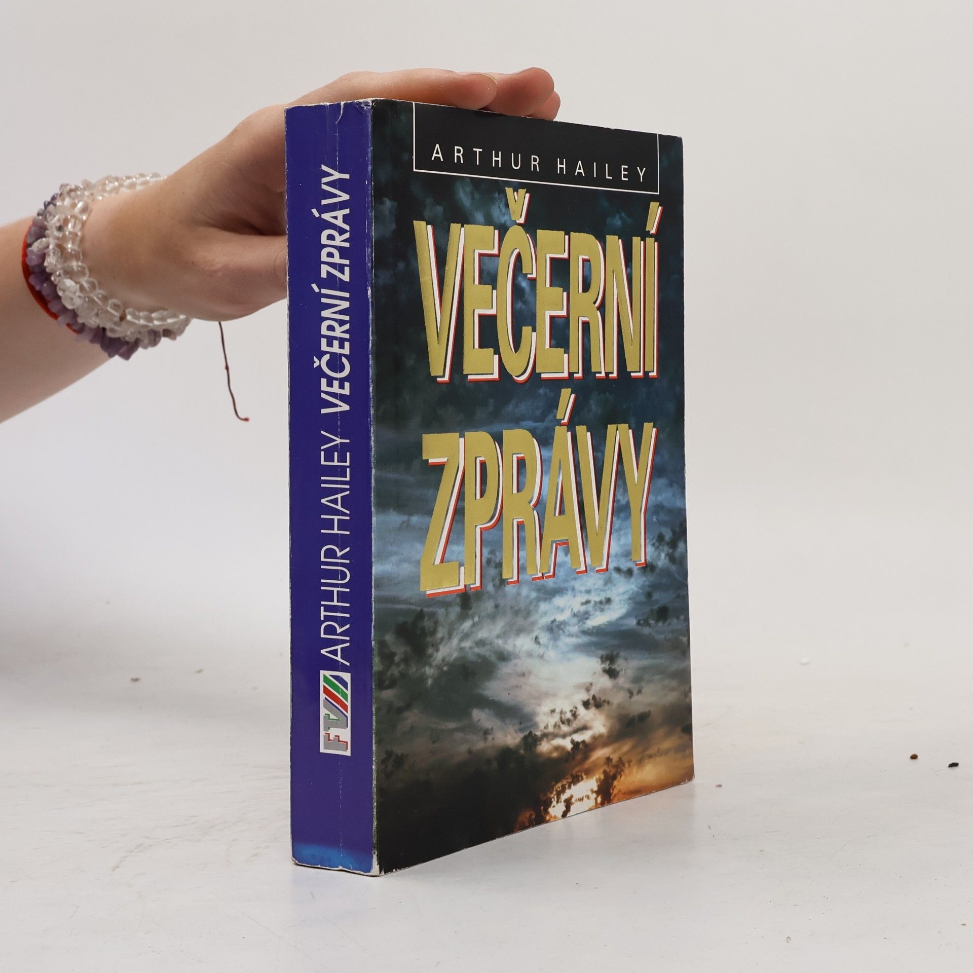 Arthur Hailey Večerní zprávy
