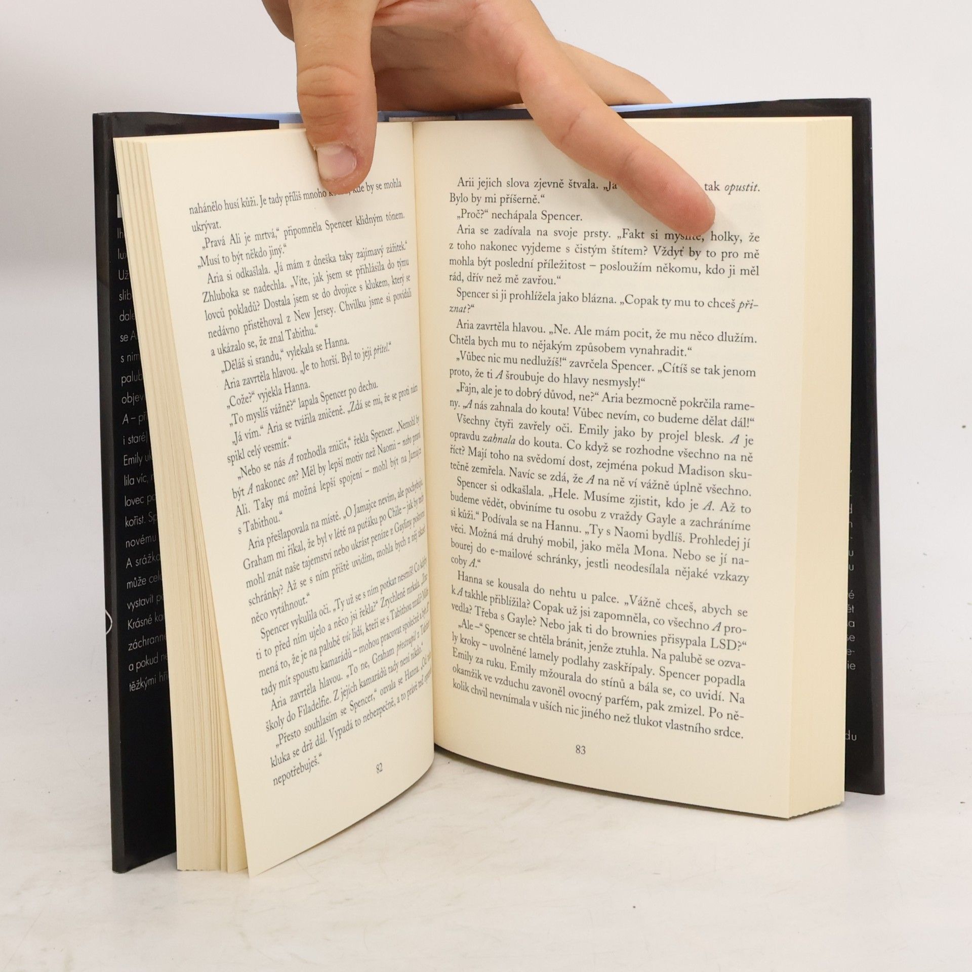 Sara Shepard Napálené. Roztomilé malé lhářky