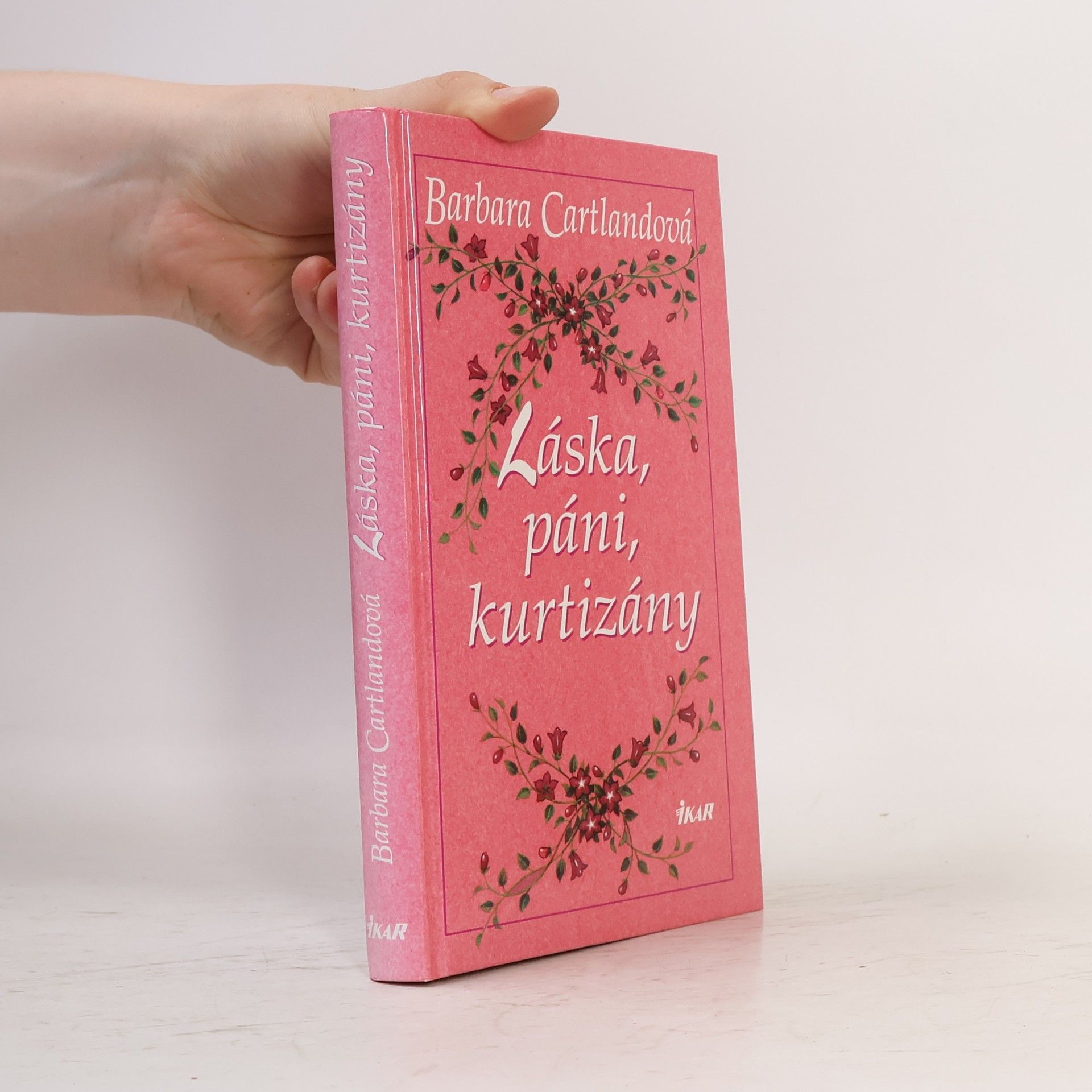 Barbara Cartland Láska, páni, kurtizány
