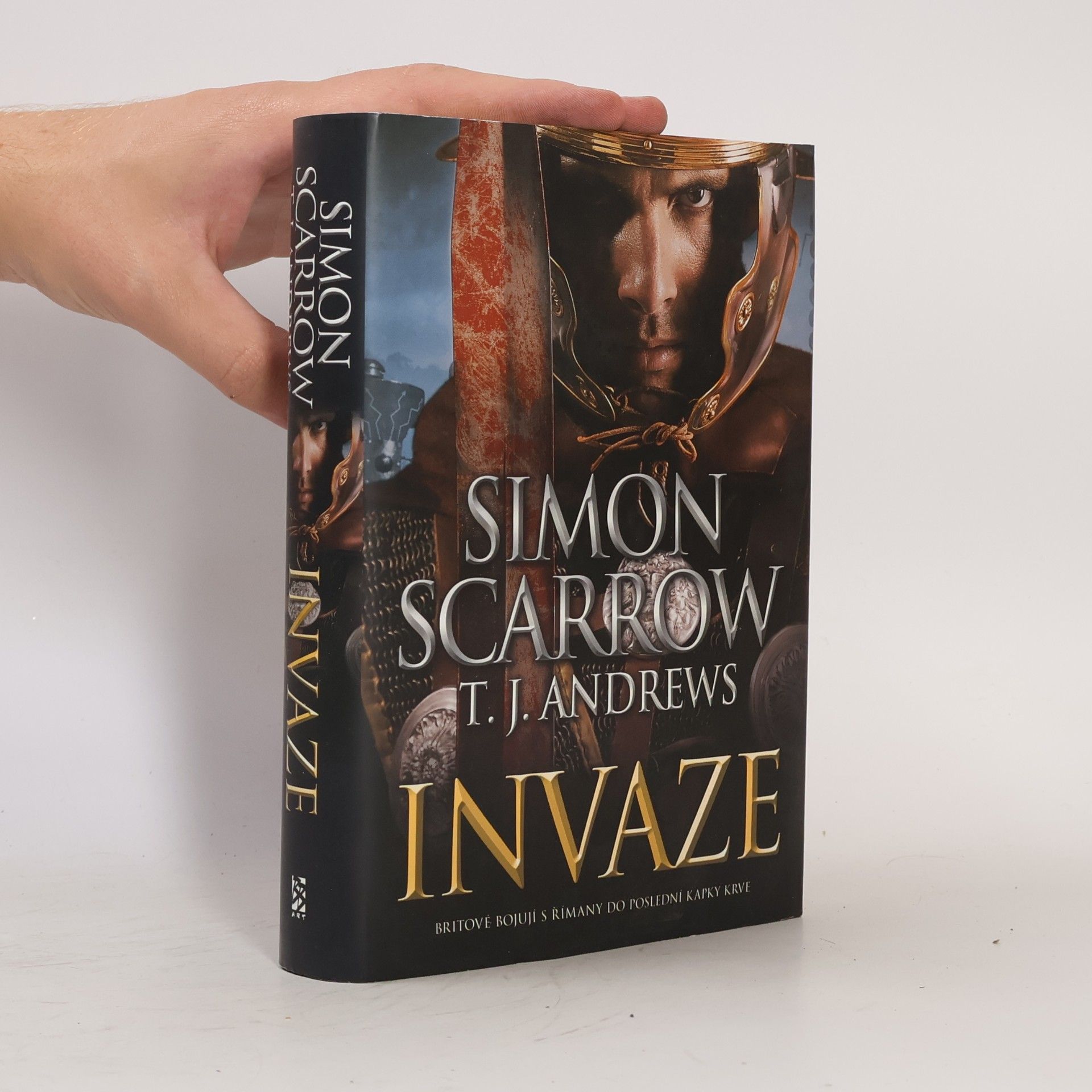 Simon Scarrow Invaze