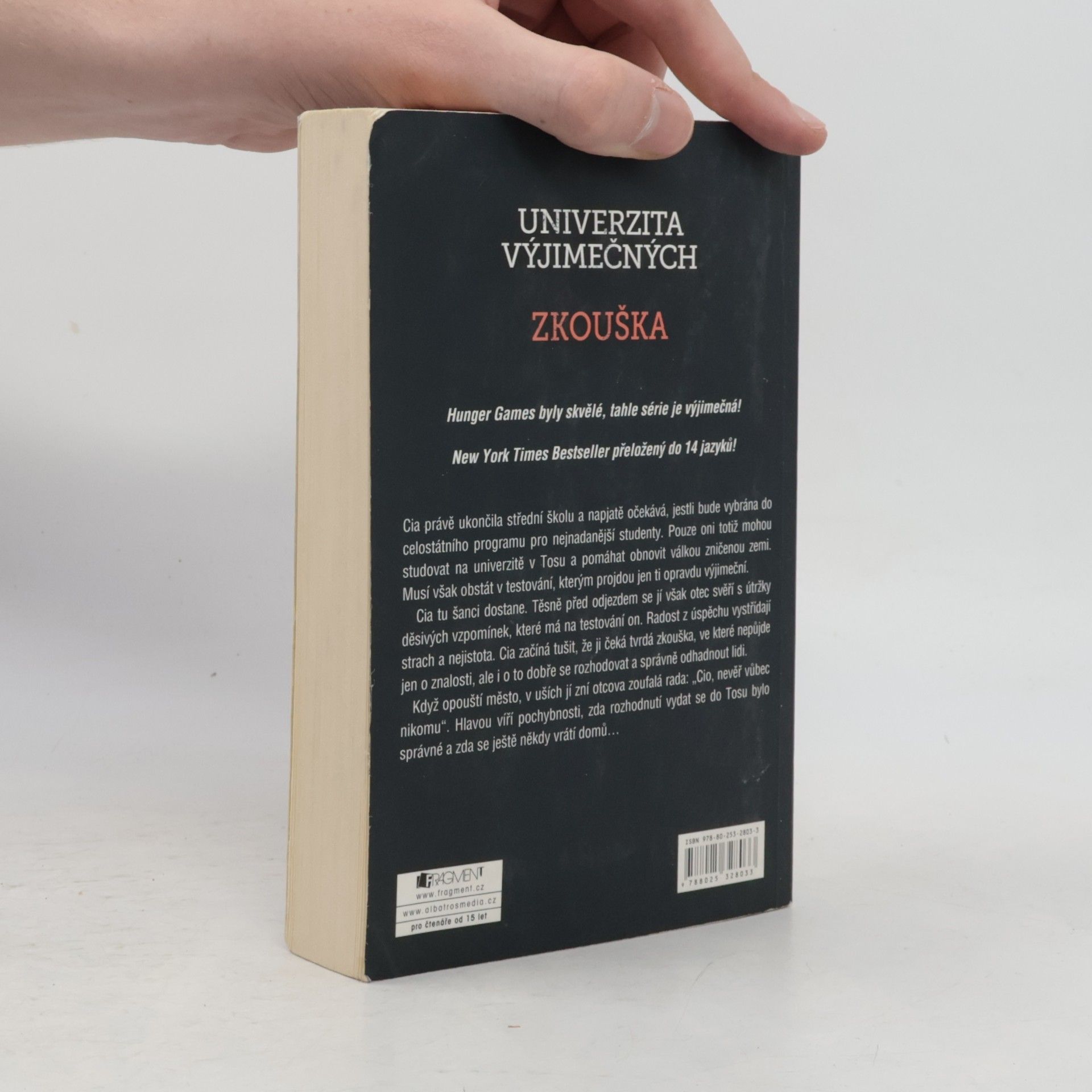 Joelle Charbonneau Univerzita výjimečných. Zkouška