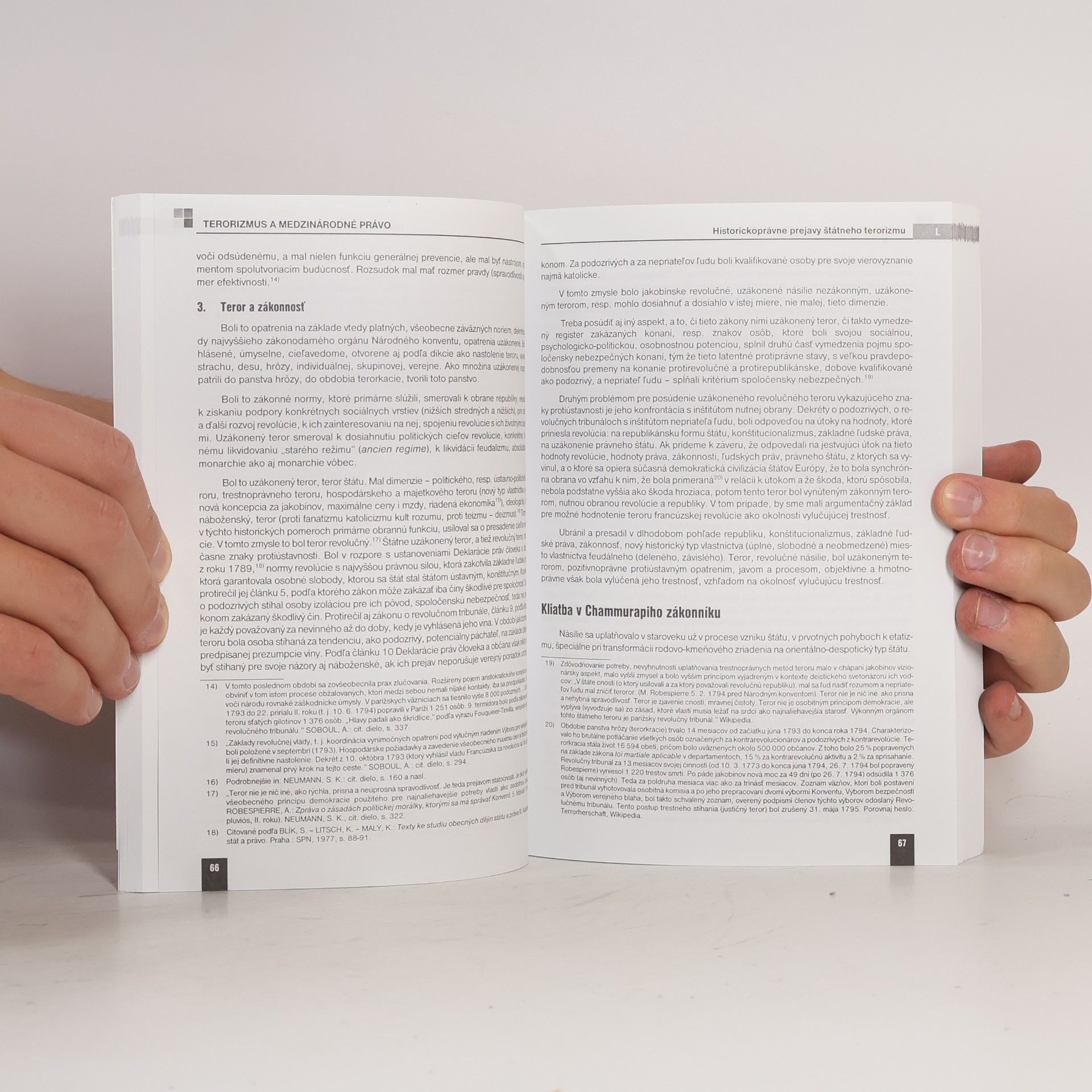 Autores varios Terorizmus a medzinárodné právo