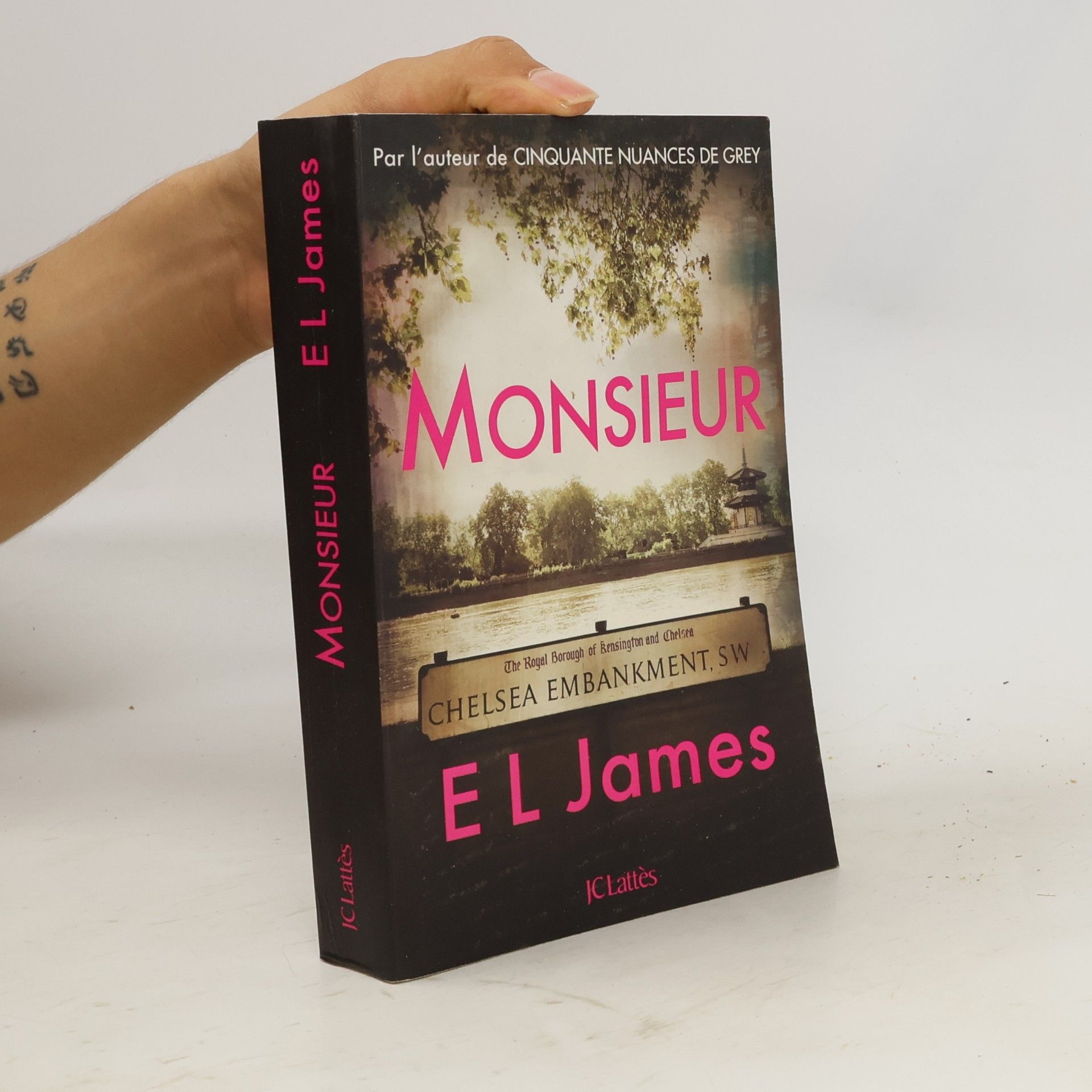 E. L. James Monsieur