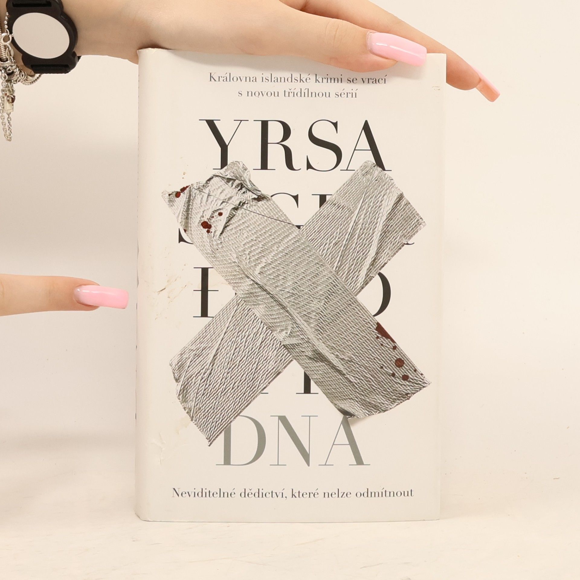 Yrsa Sigurðardóttir DNA: Série Freyja & Huldar