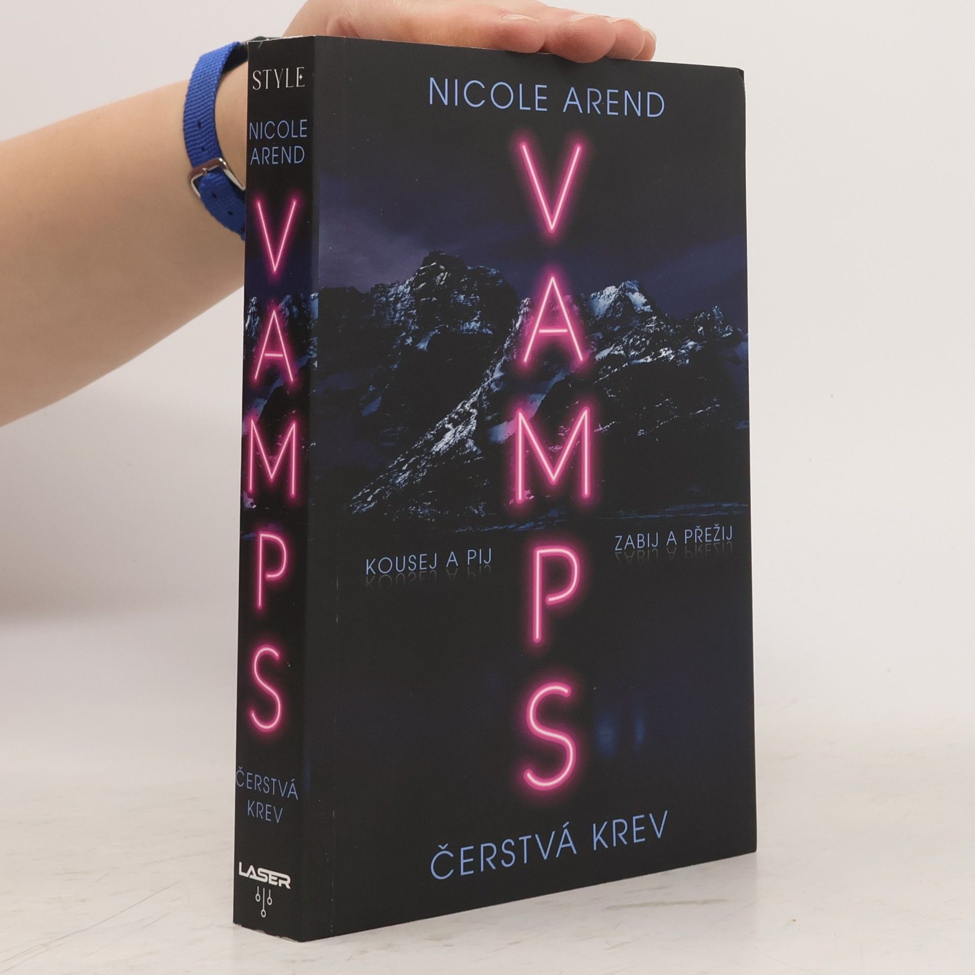 Nicole Arend VAMPS. Čerstvá krev