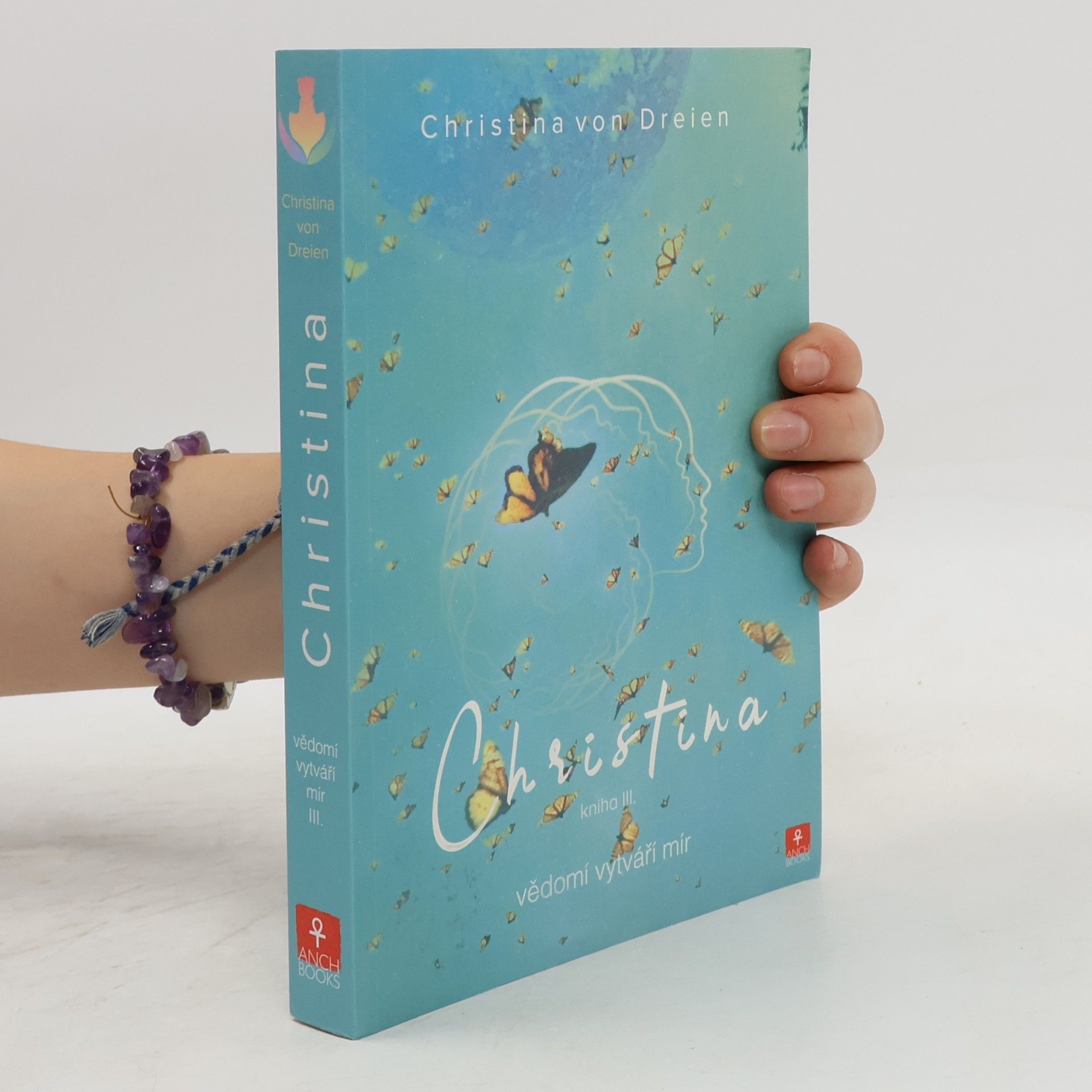 Christina. Kniha III., Vědomí vytváří mír