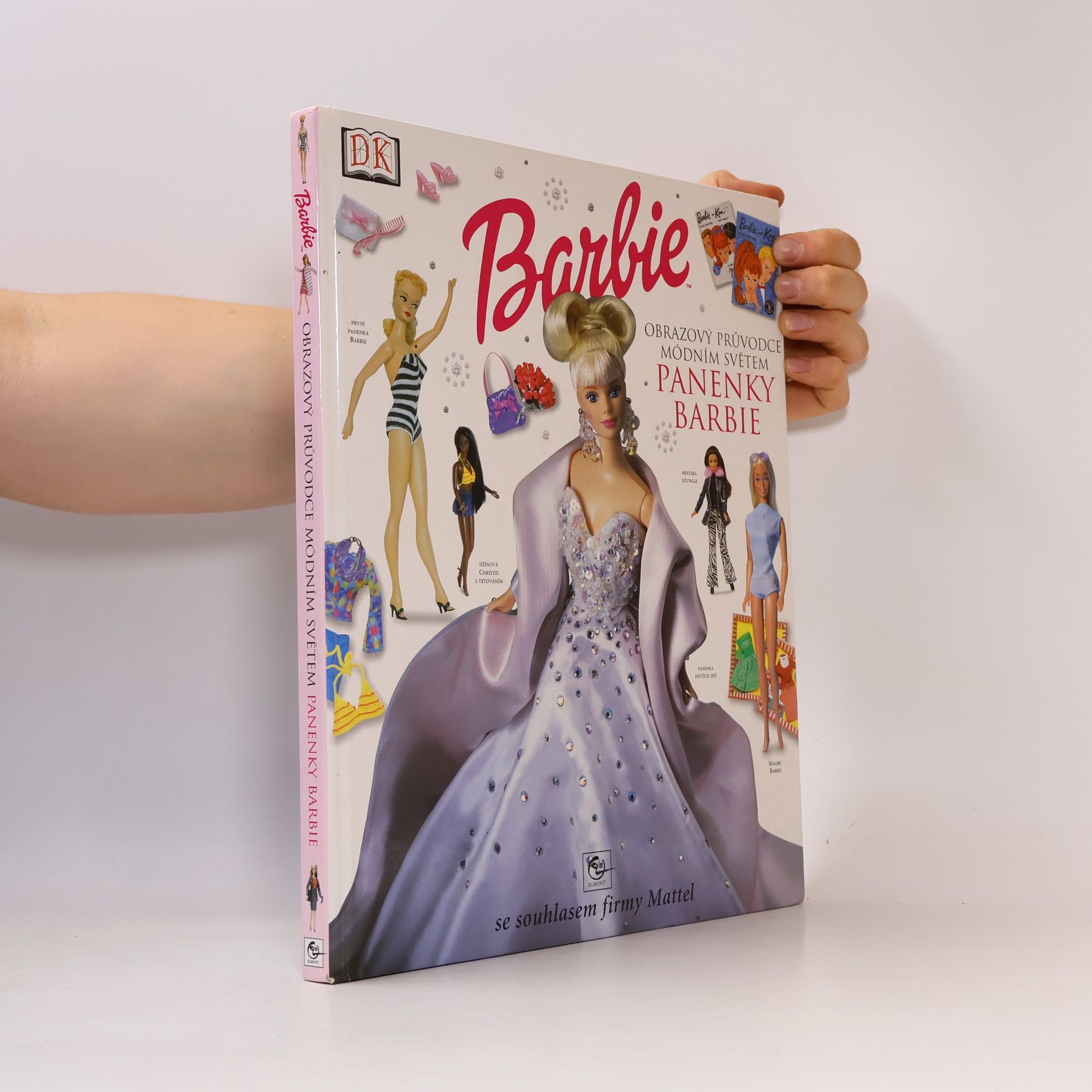 Lisa Lanzarini Obrazový průvodce módním světem Barbie