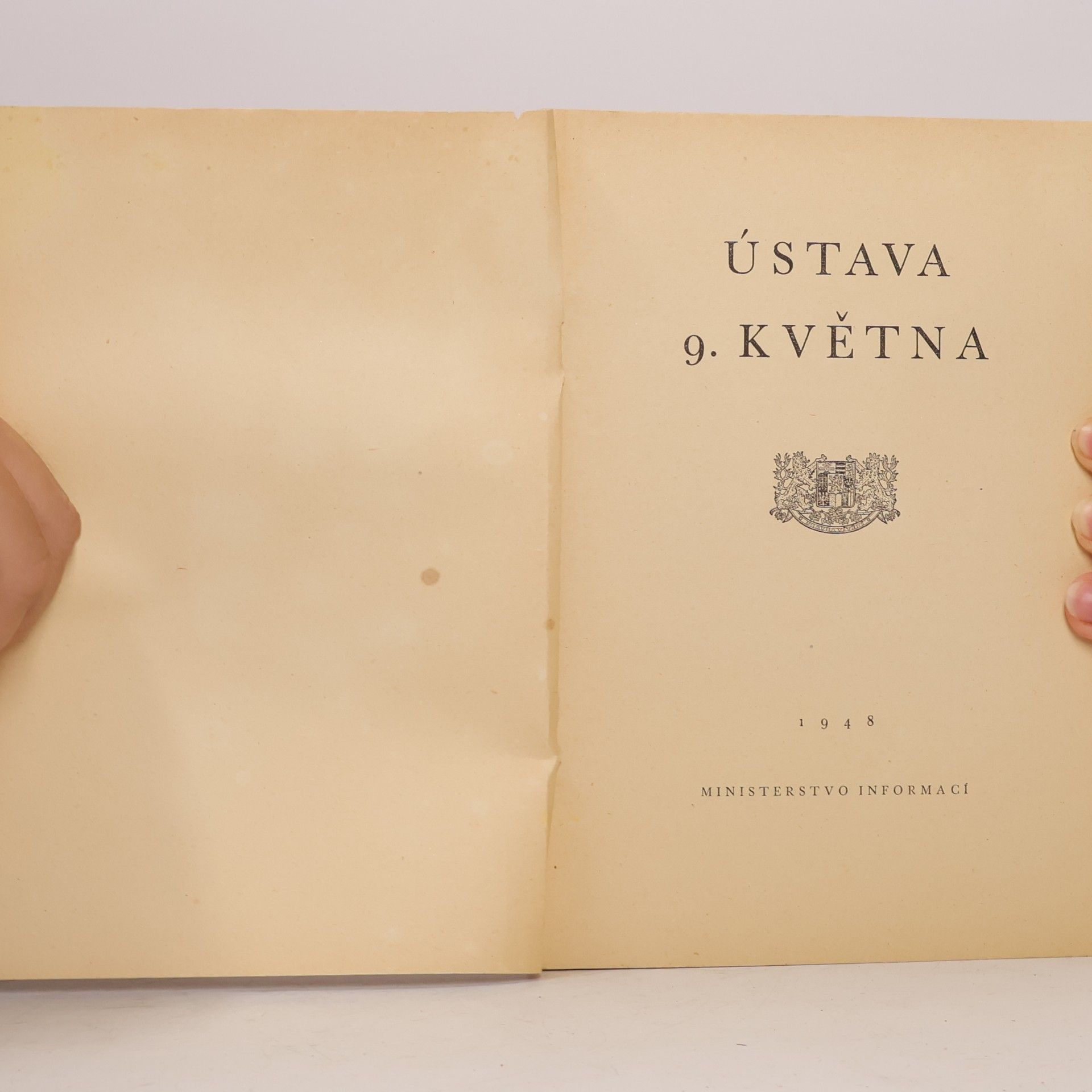 Kolektiv autorů Ústava 9. května