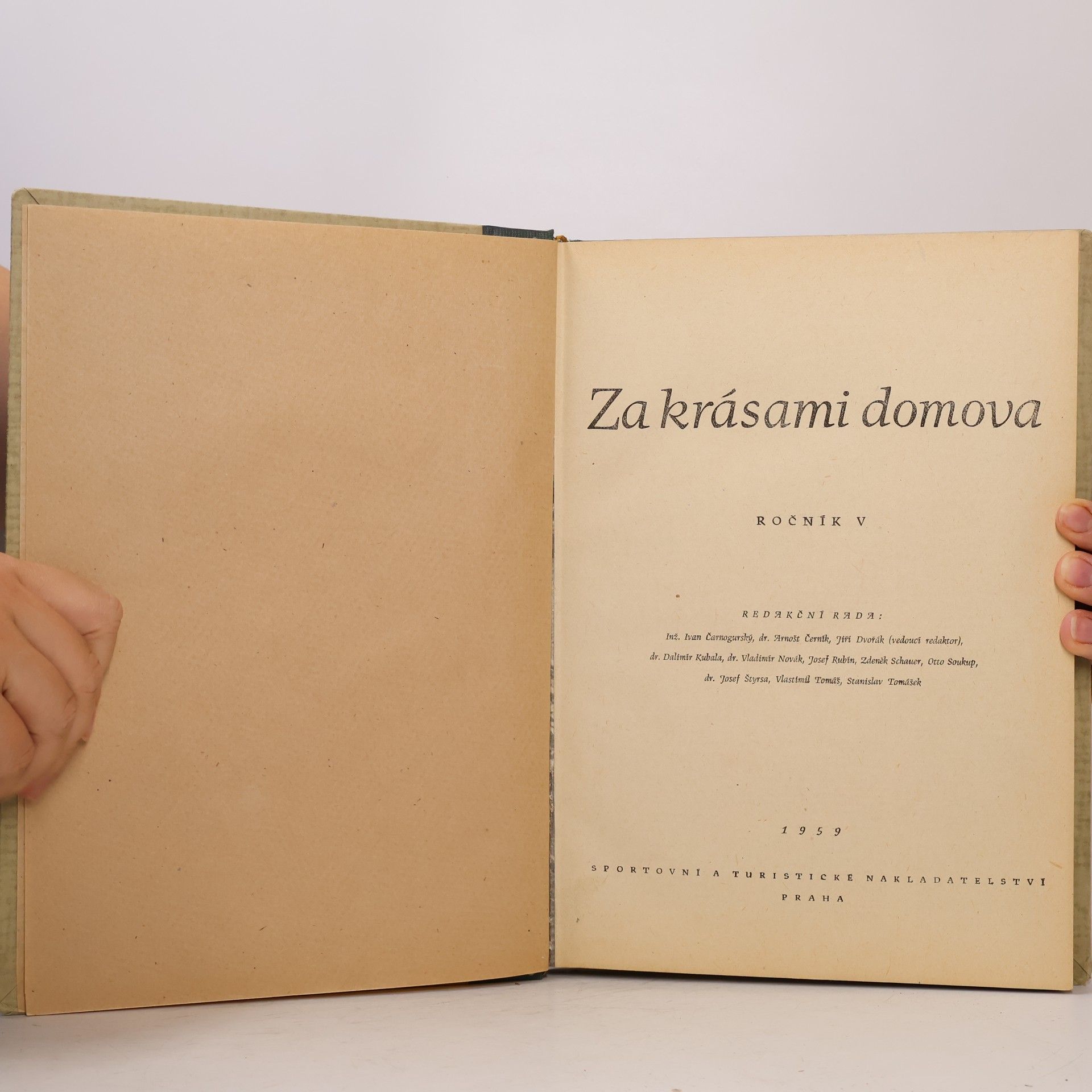 Kolektiv autorů Za krásami domova. Ročník V