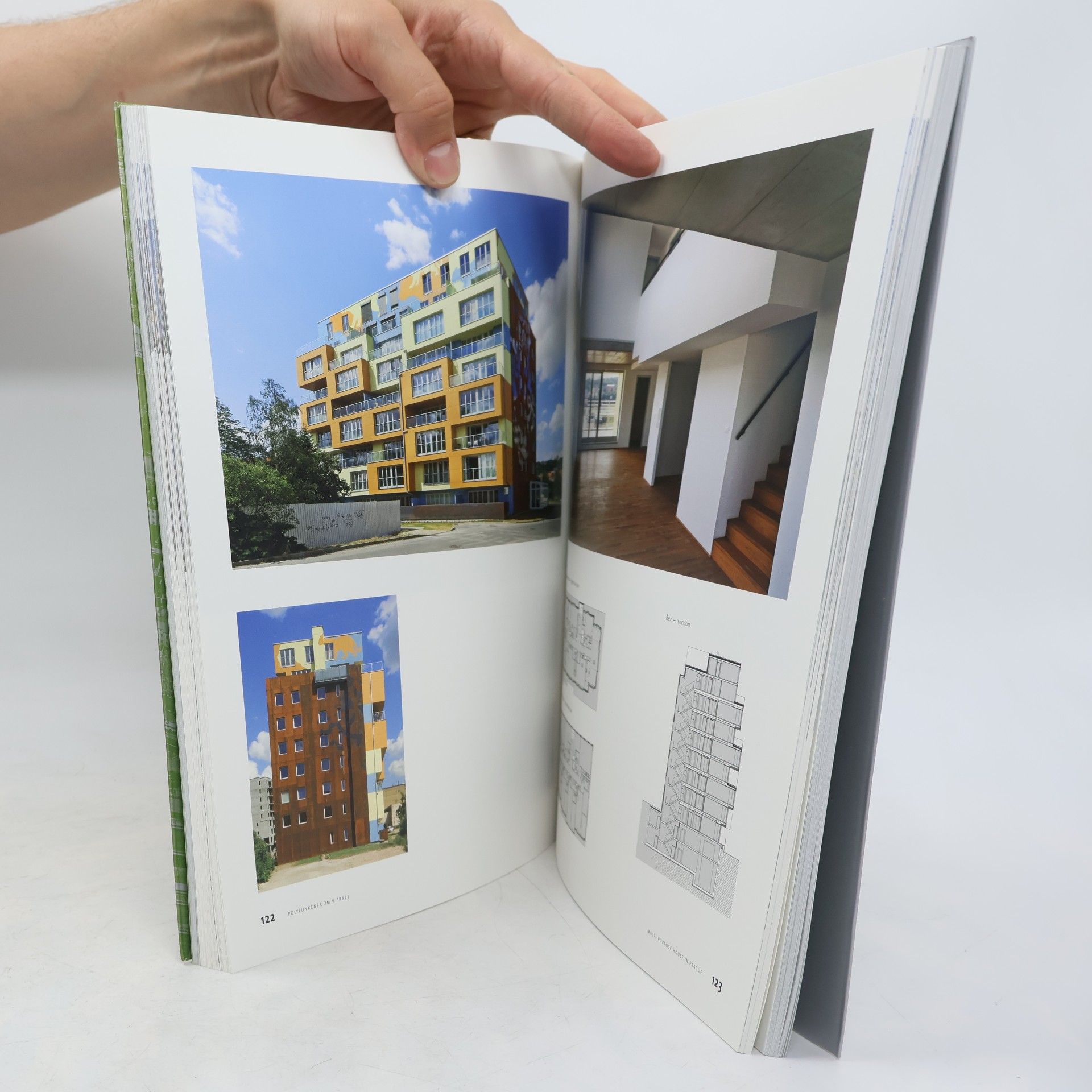 Kolektiv autorů Česká architektura 2007-2008 : ročenka / Czech architecture 2007-2008 : yearbook