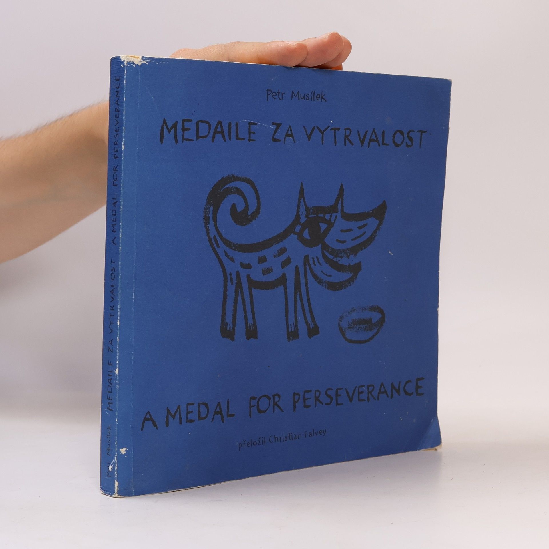 Christian Falvey Medaile za vytrvalost. A medal for perseverance