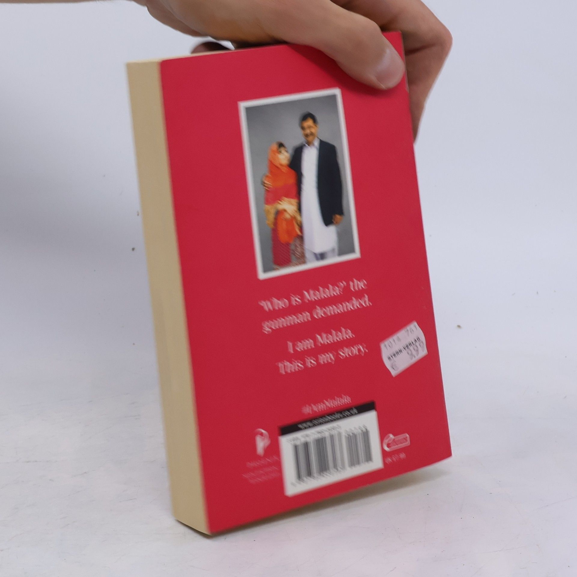 Malala Yousafzai I Am Malala: The Story of the Girl Who Stood Up for Education and was Shot by the Taliban