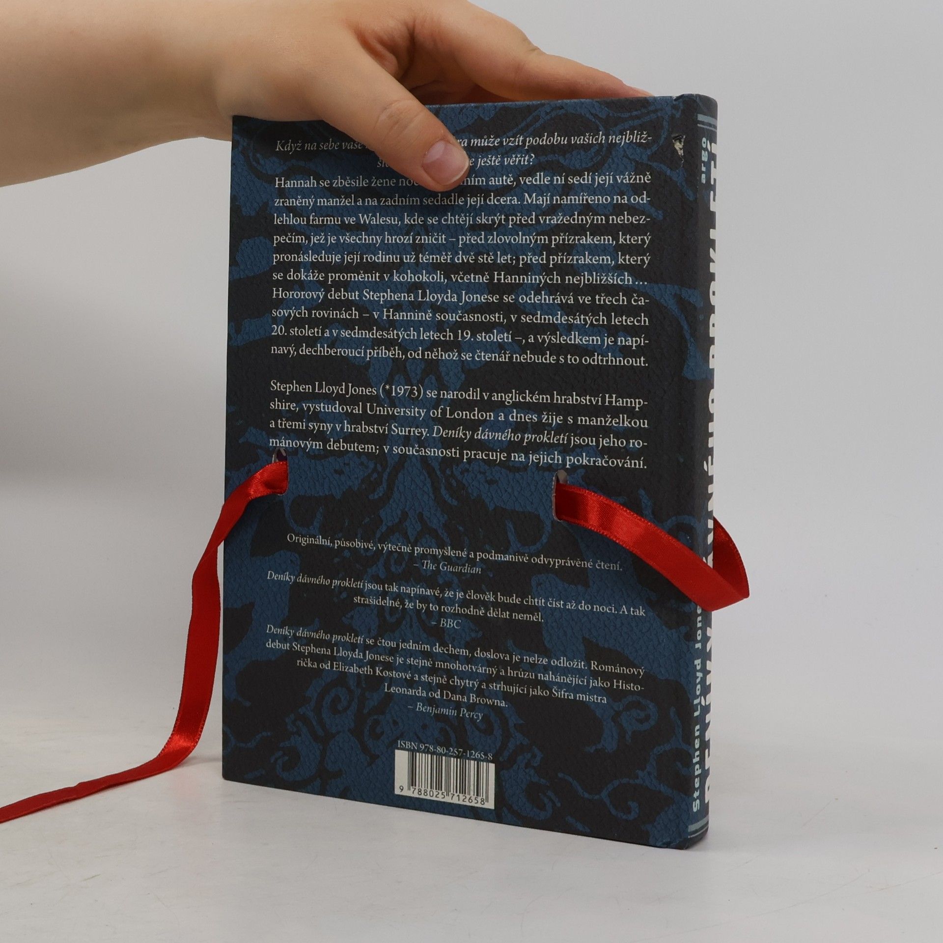 Stephen Lloyd Jones Deníky dávného prokletí
