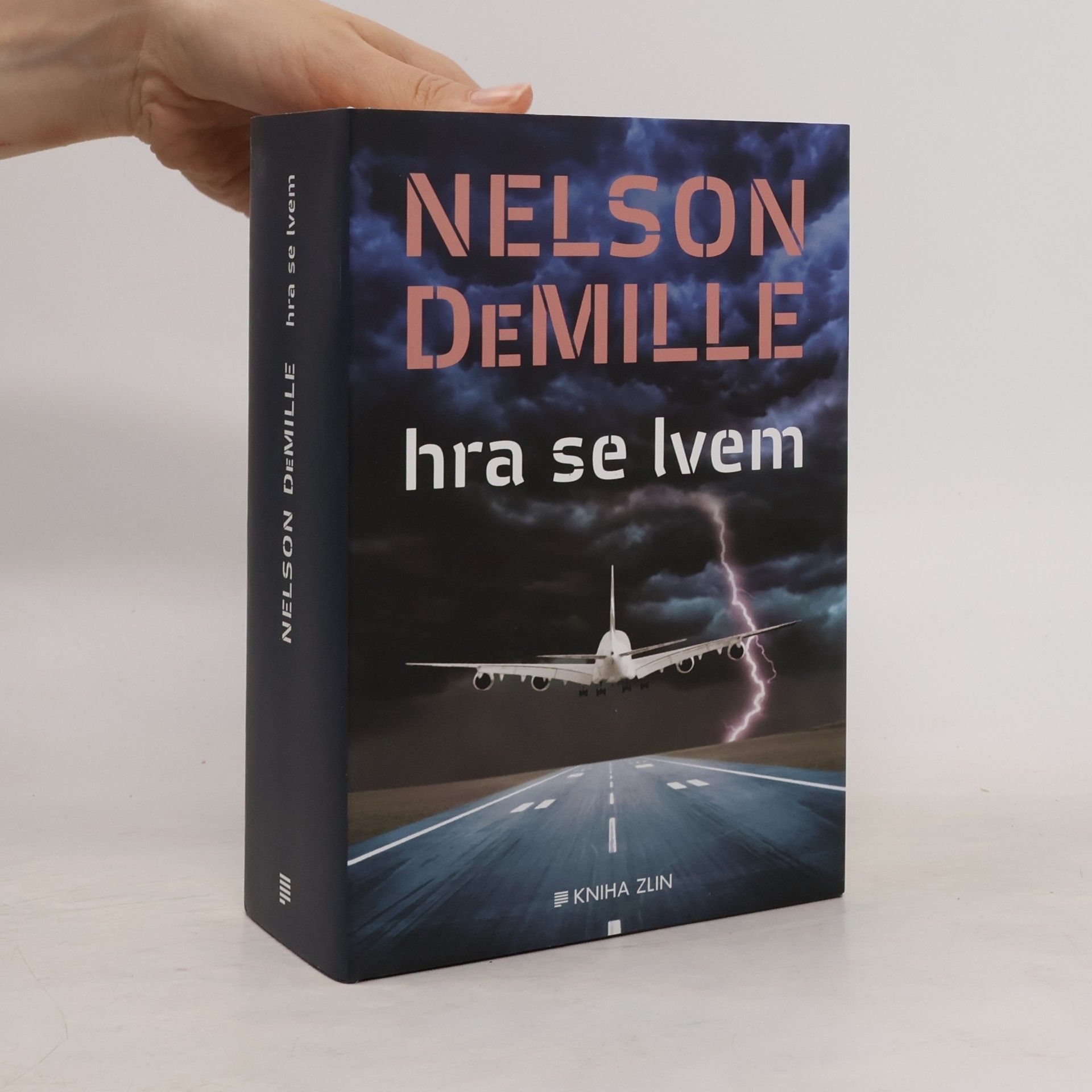 Nelson Richard DeMille Hra se lvem