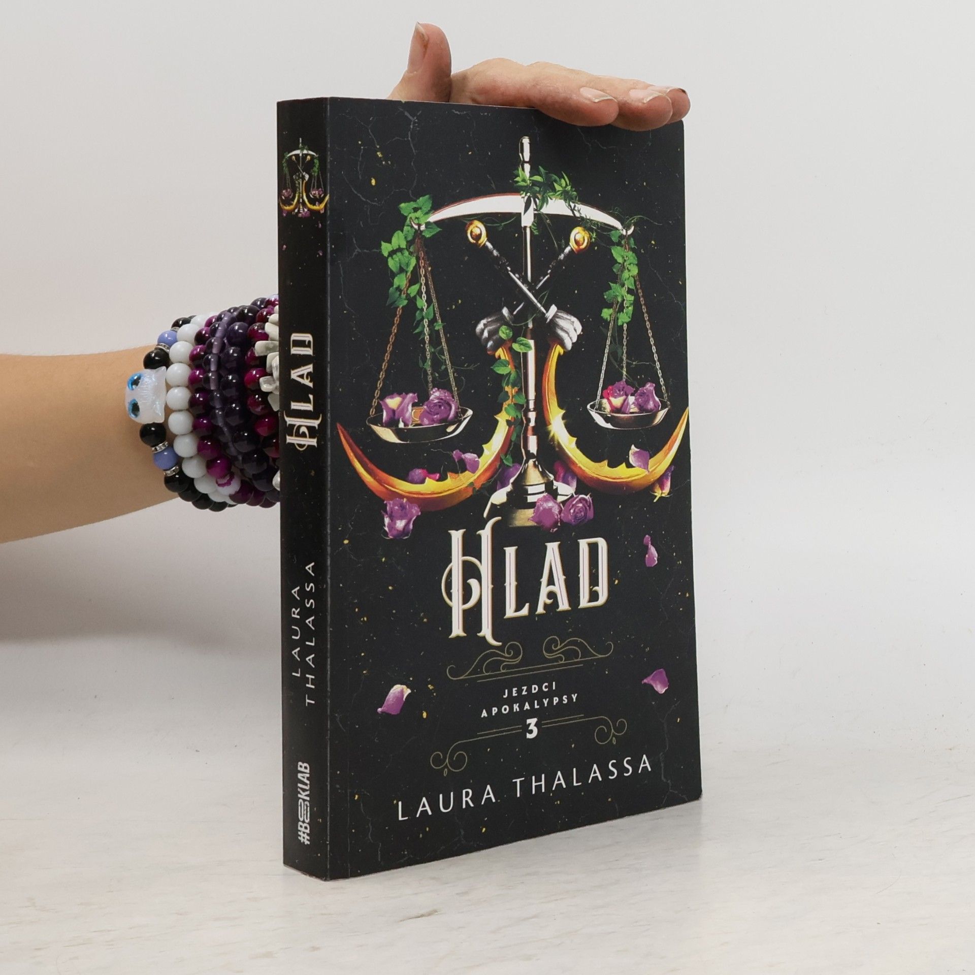 Laura Thalassa Hlad