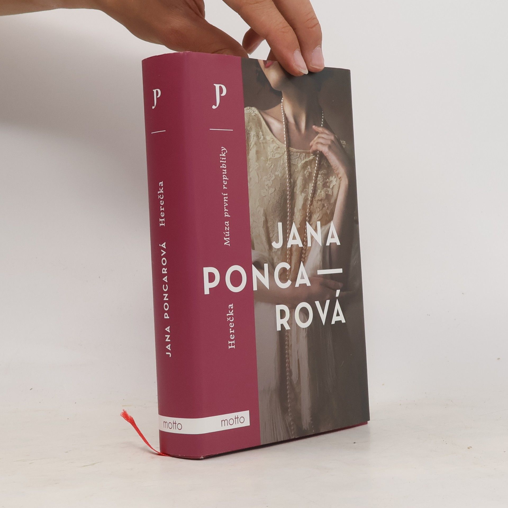 Jana Poncarová Herečka : múza první republiky