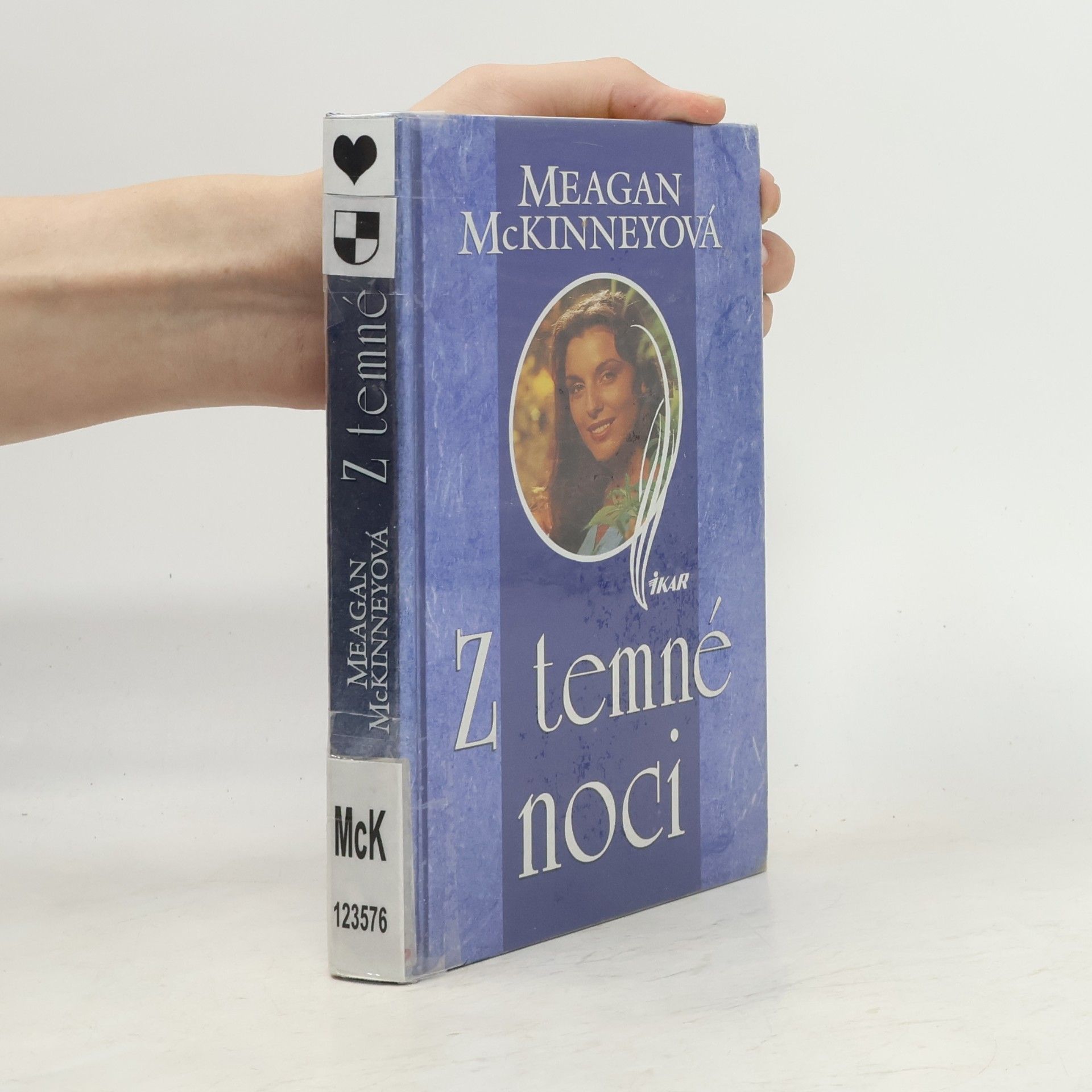 Meagan McKinney Z temné noci